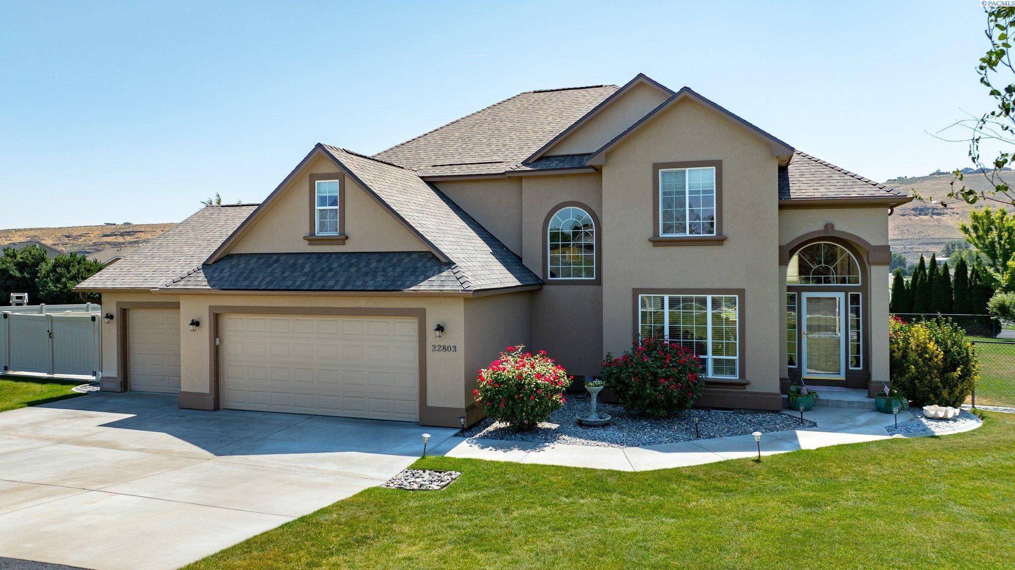 Kennewick, WA 99338,22803 Cottonwood Springs Blvd