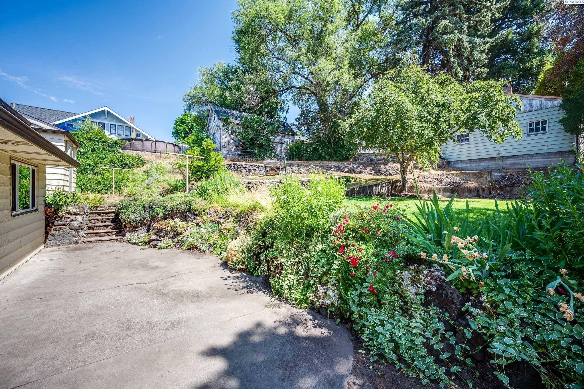 Colfax, WA 99111,709 S Mill St.