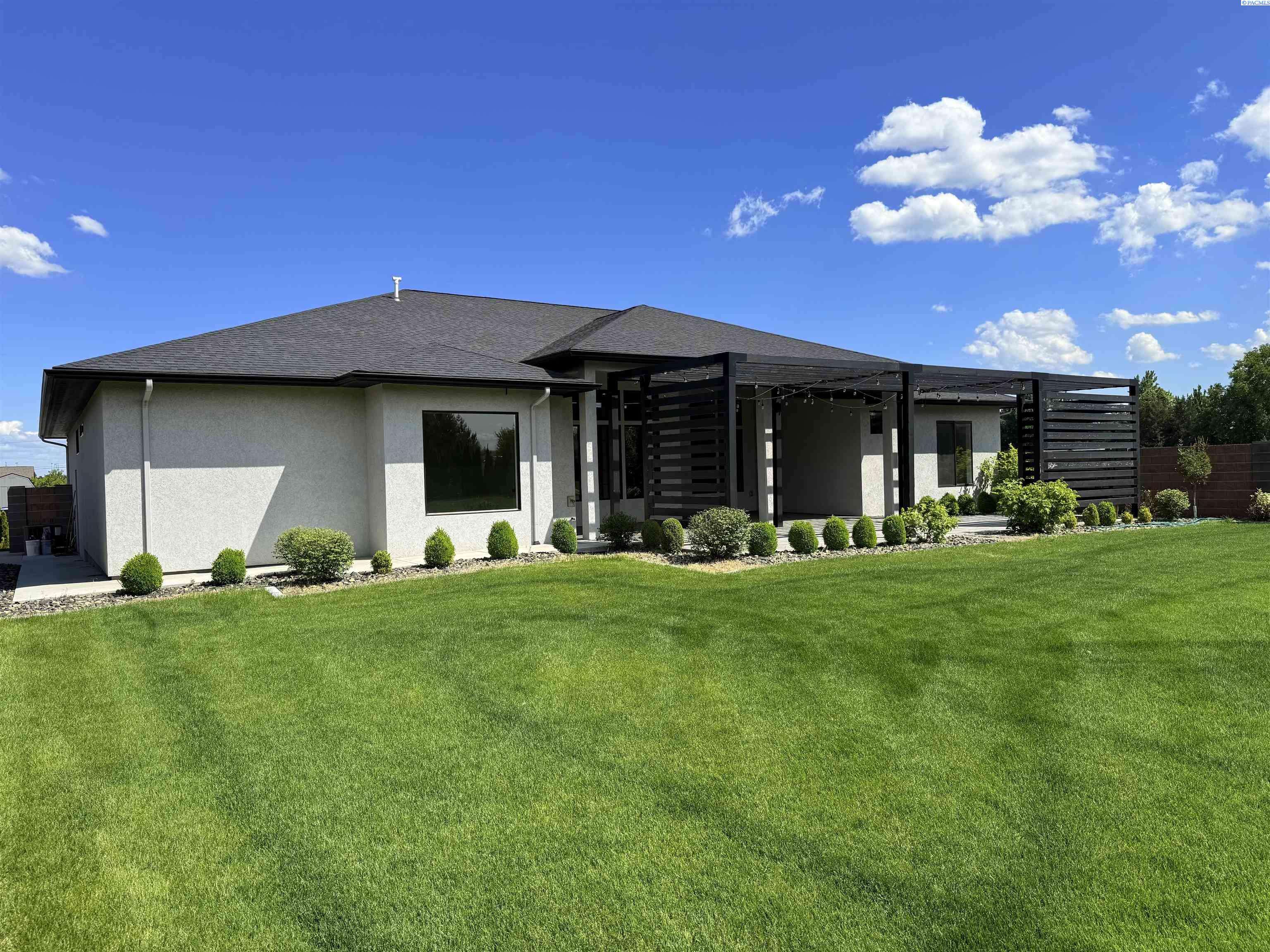 Pasco, WA 99301,3408 Royce Ln