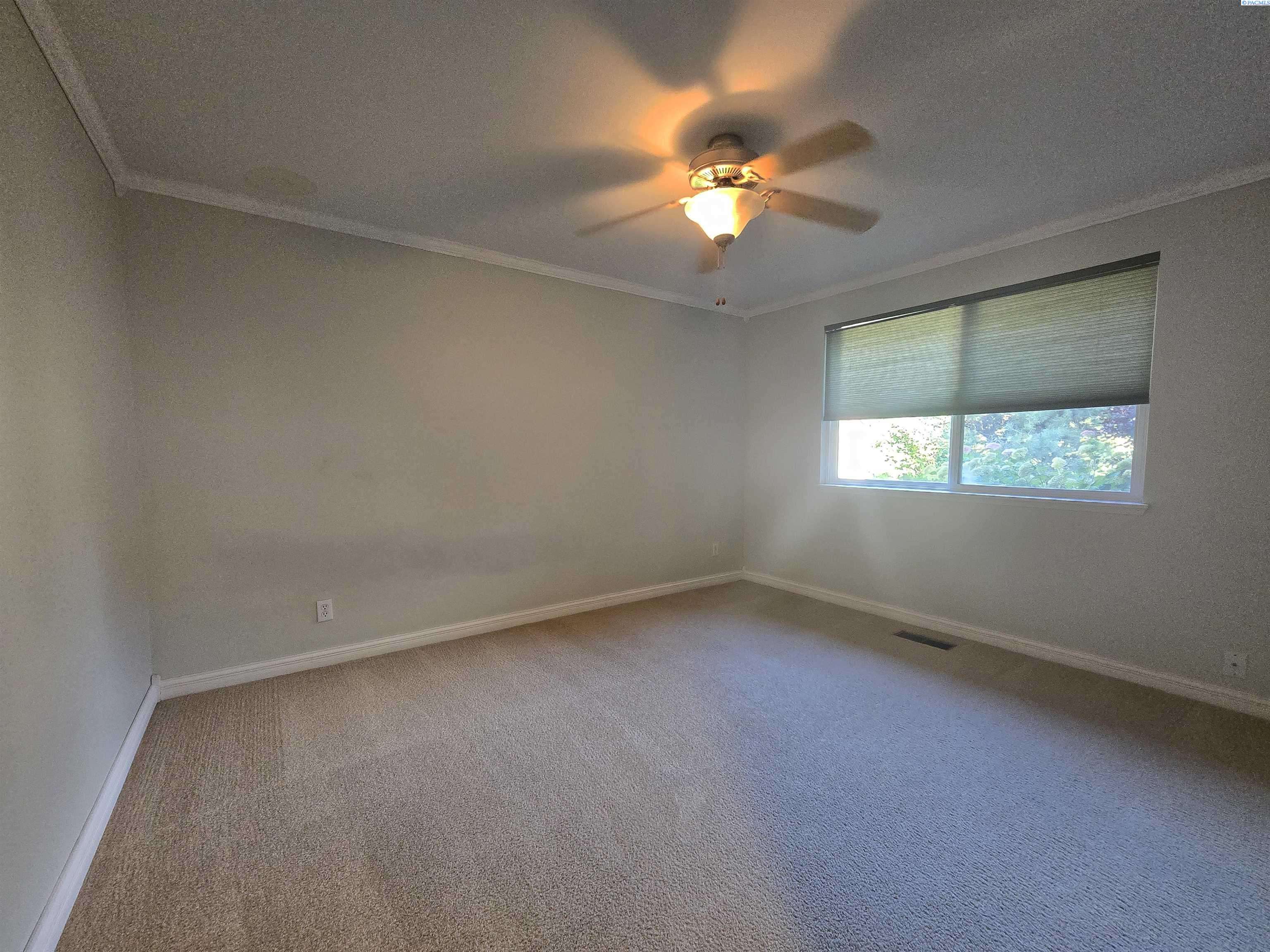 Richland, WA 99352,224 Greenbriar West