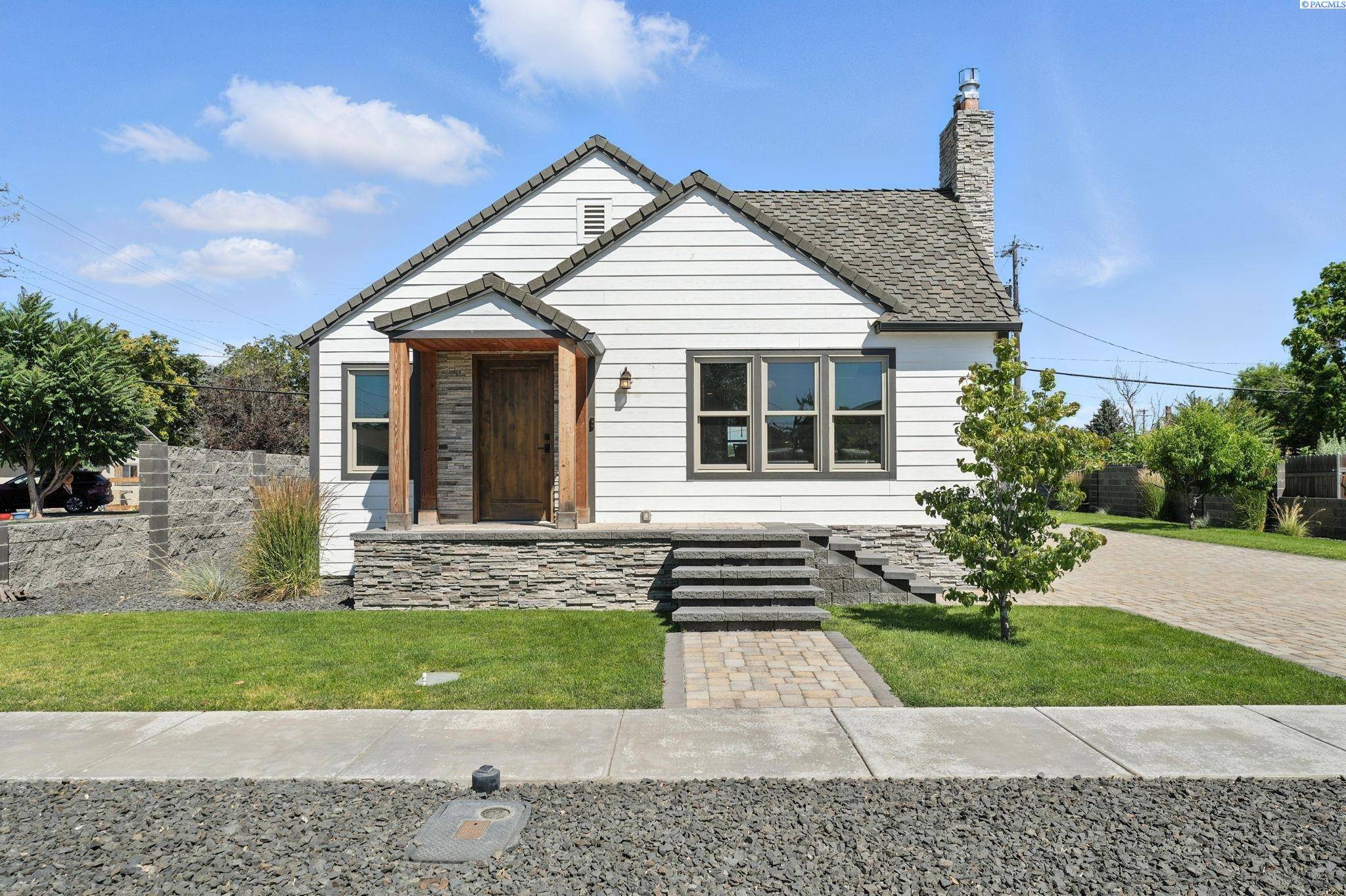 Connell, WA 99326,338 N Almira Ave.