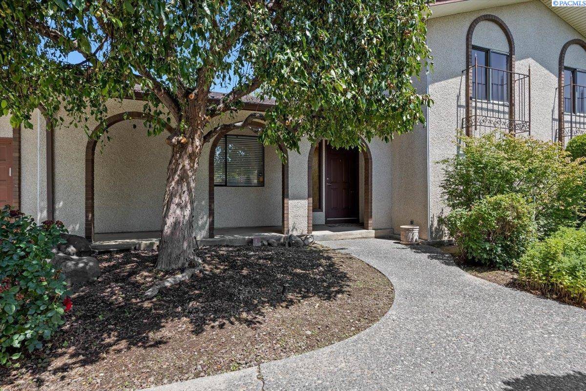 Kennewick, WA 99337,1919 S Newport