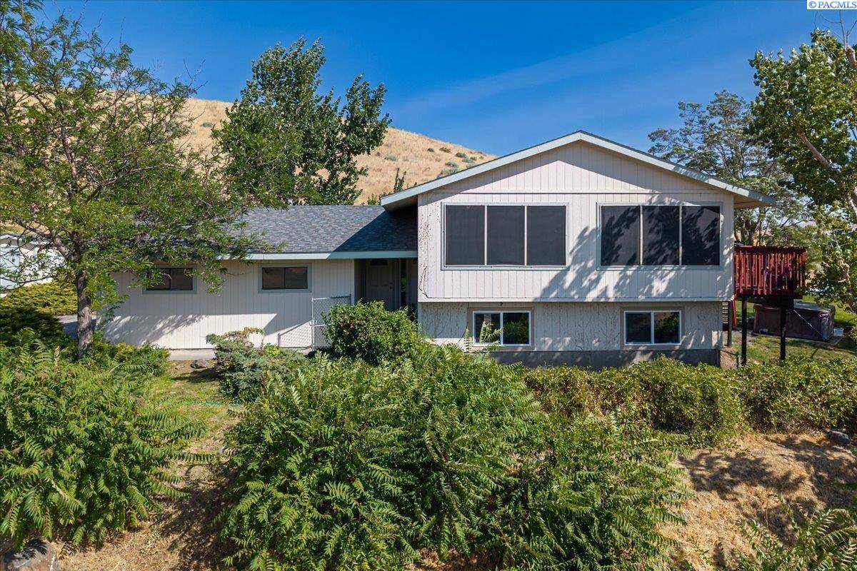 Benton City, WA 99320,73805 N Demoss Rd