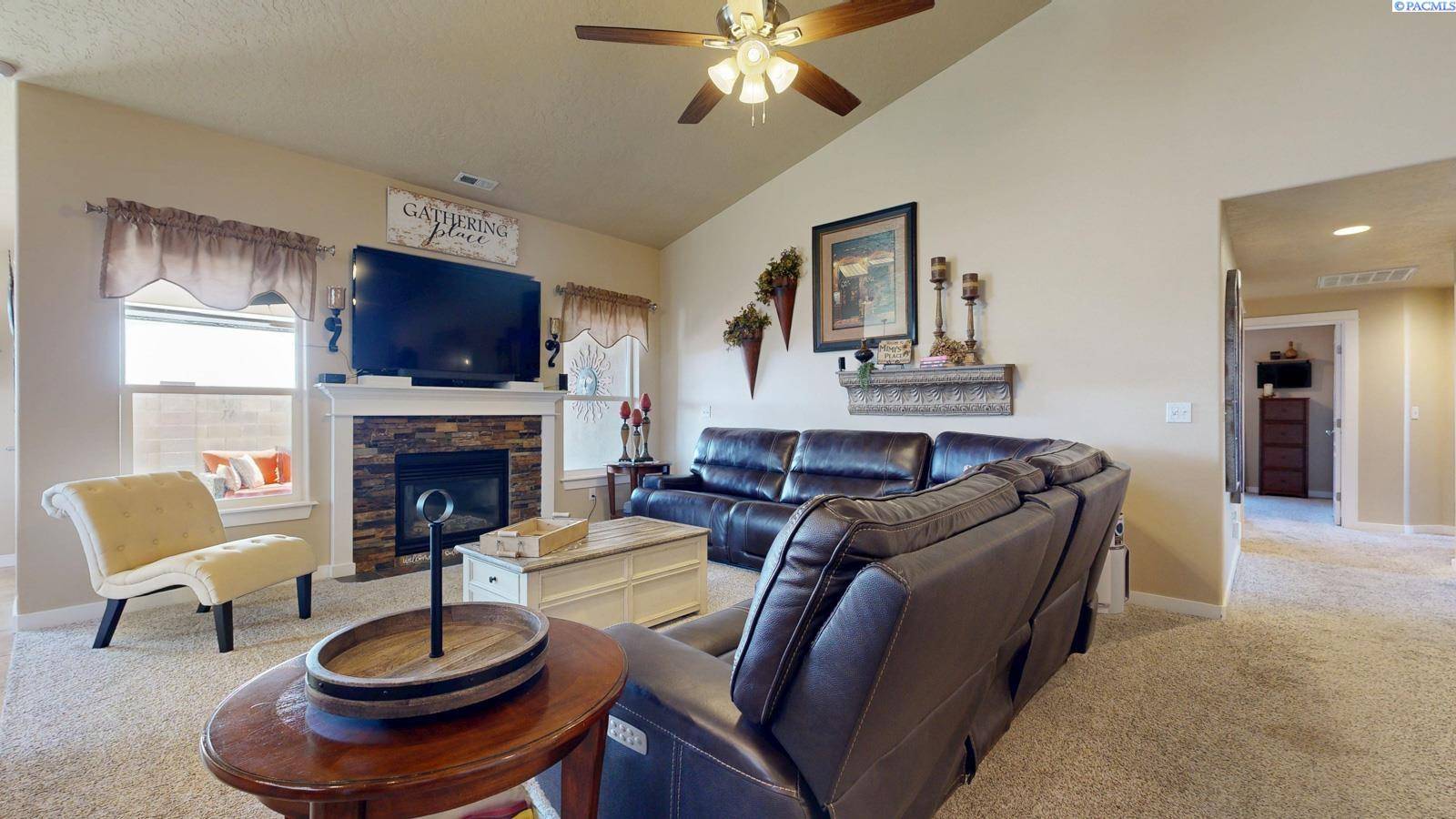 Pasco, WA 99301,4438 Tamarisk Drive