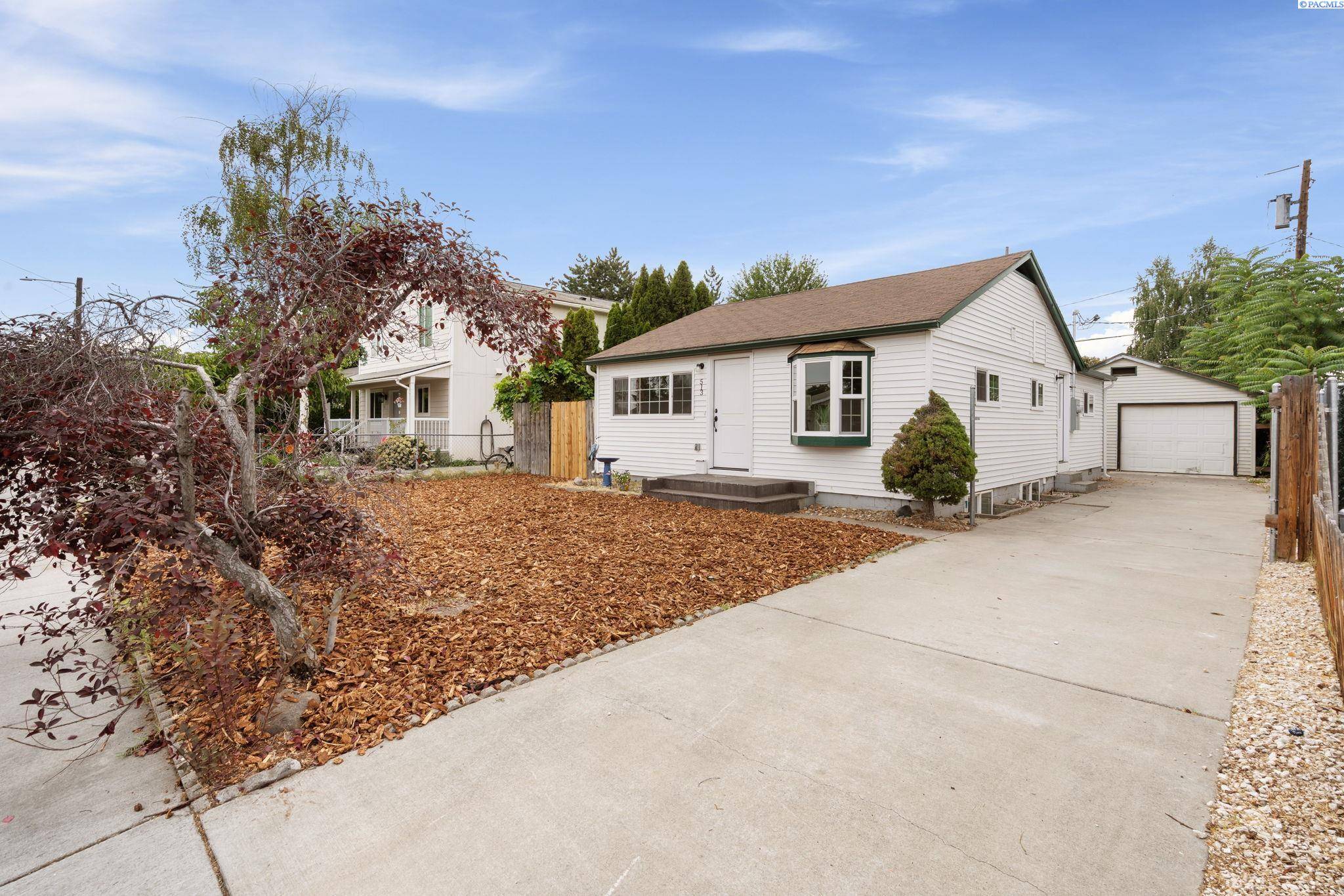 Richland, WA 99352-3863,513 Smith Ave