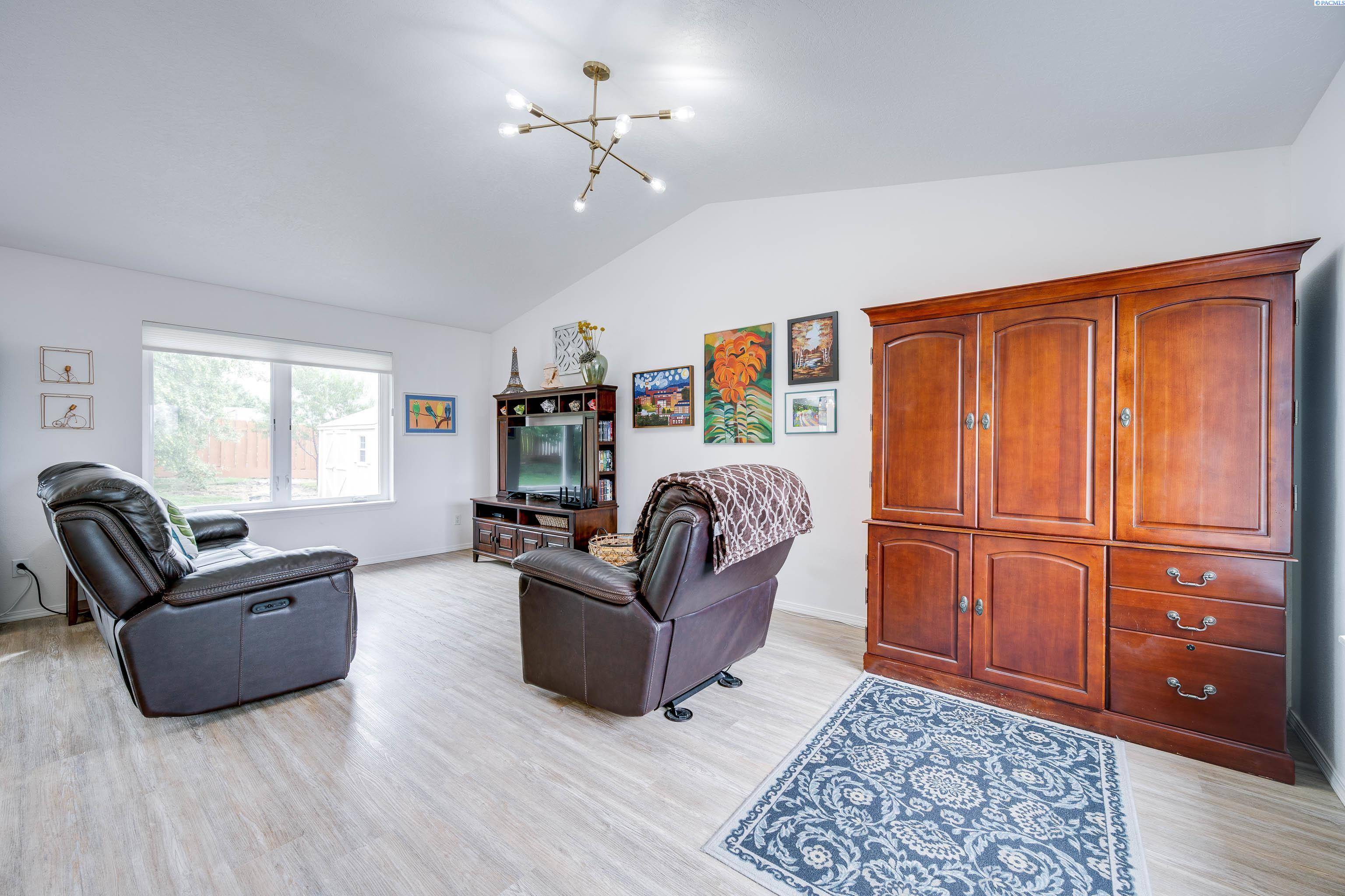 Pullman, WA 99163-3504,1800 NW Bella Vista Dr