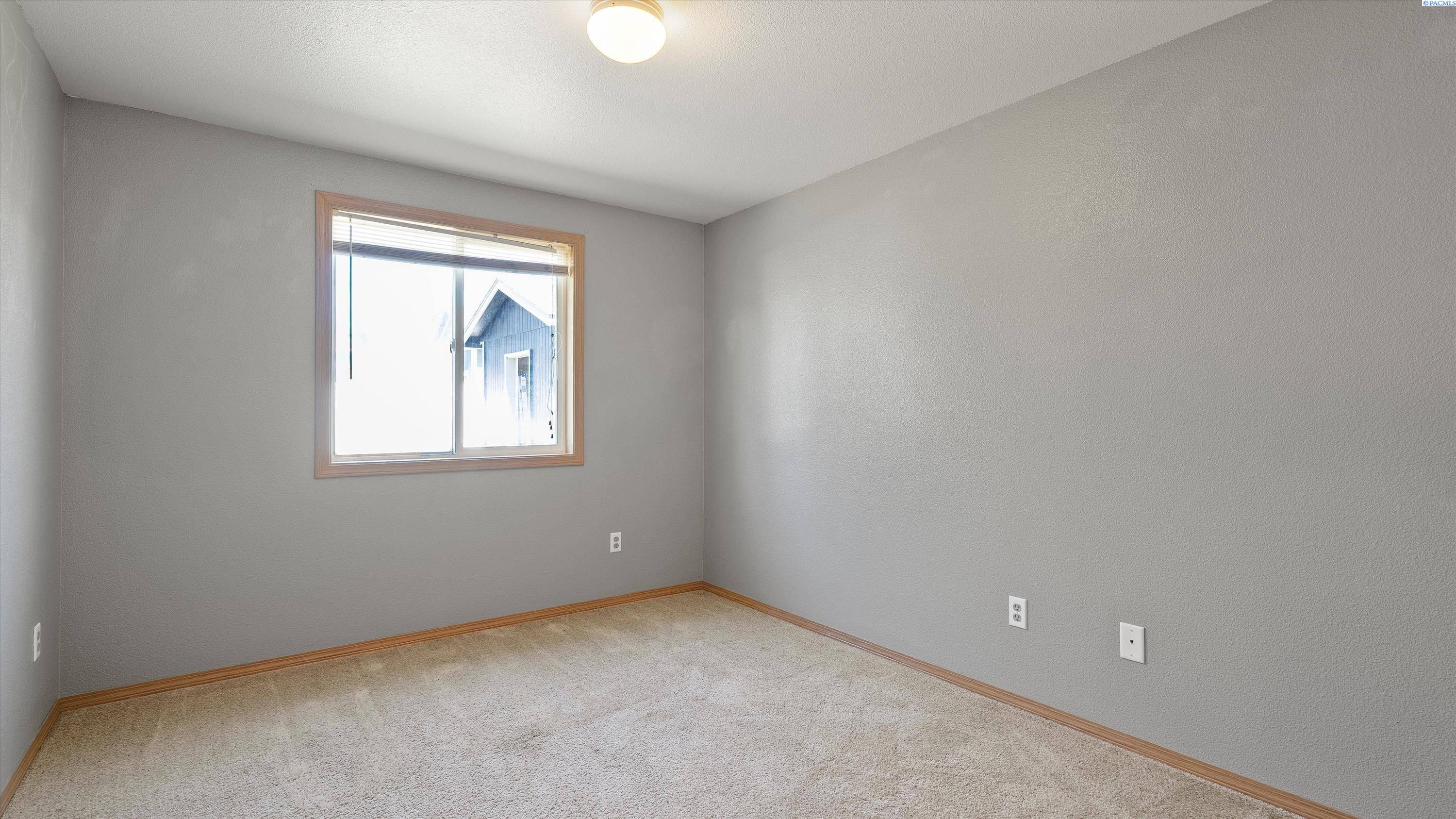 Pasco, WA 99301,4209 Bond Lane