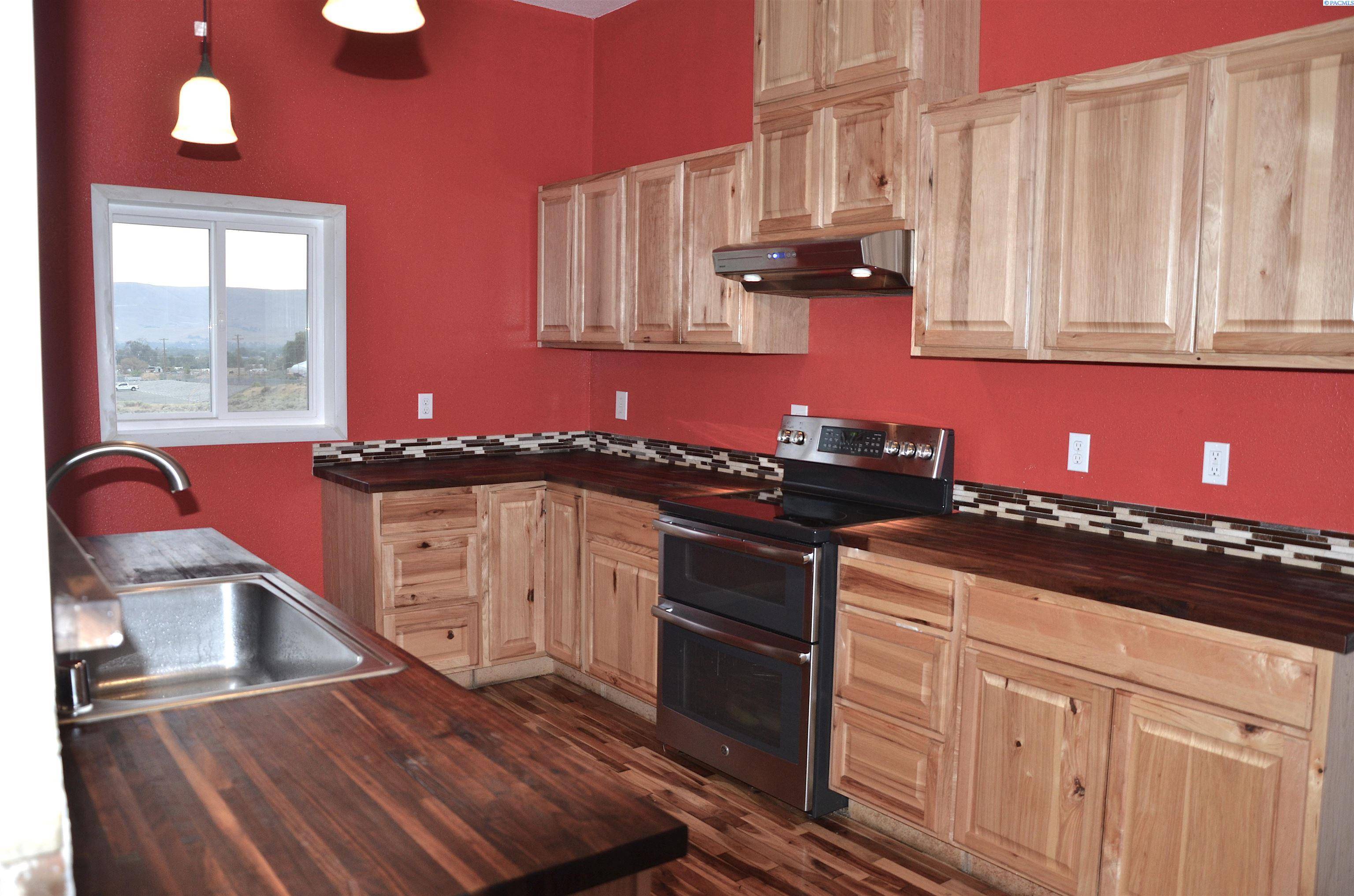 Prosser, WA 99350,129601 W Swain Road