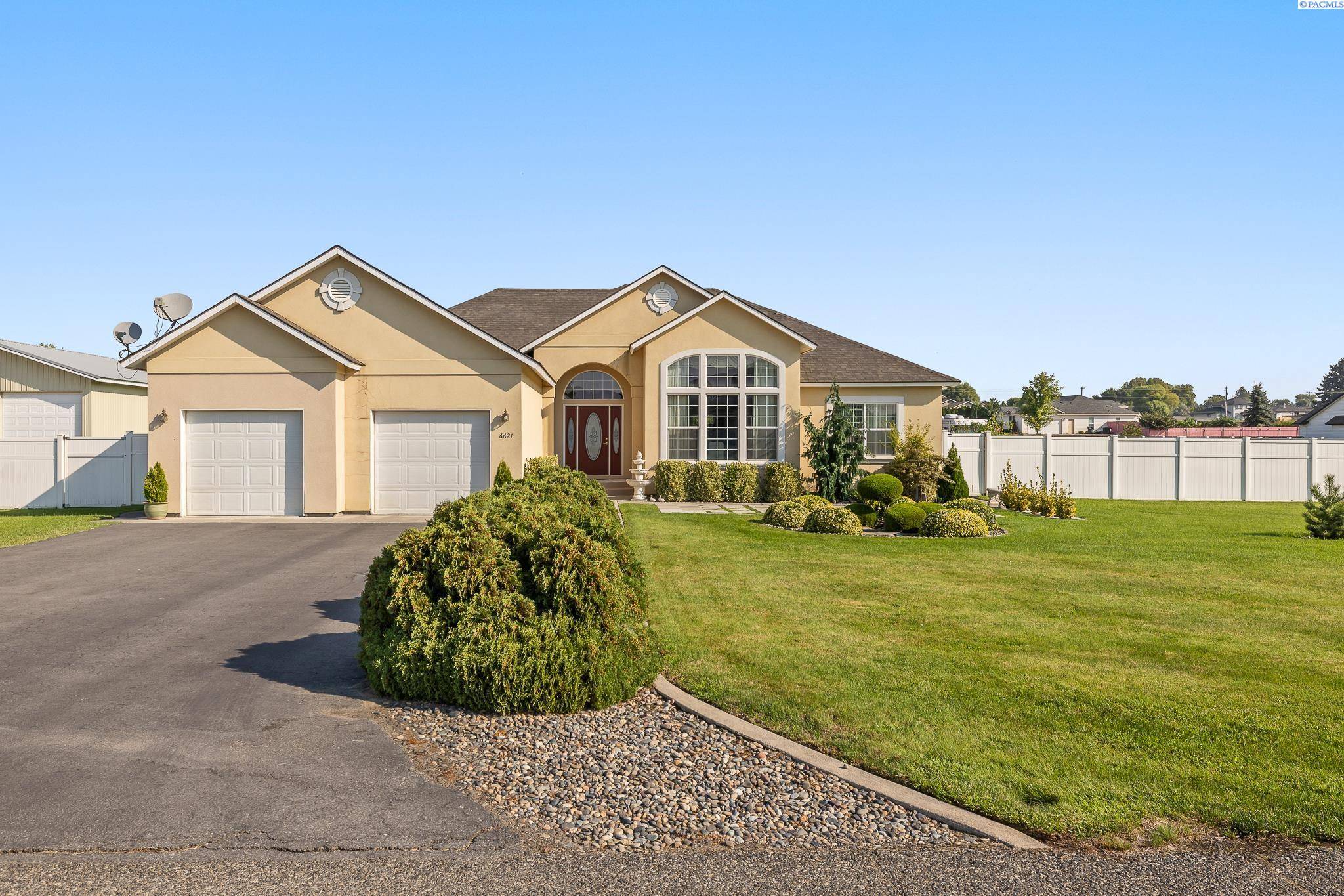 Pasco, CA 93301,6621 Butternut Circle
