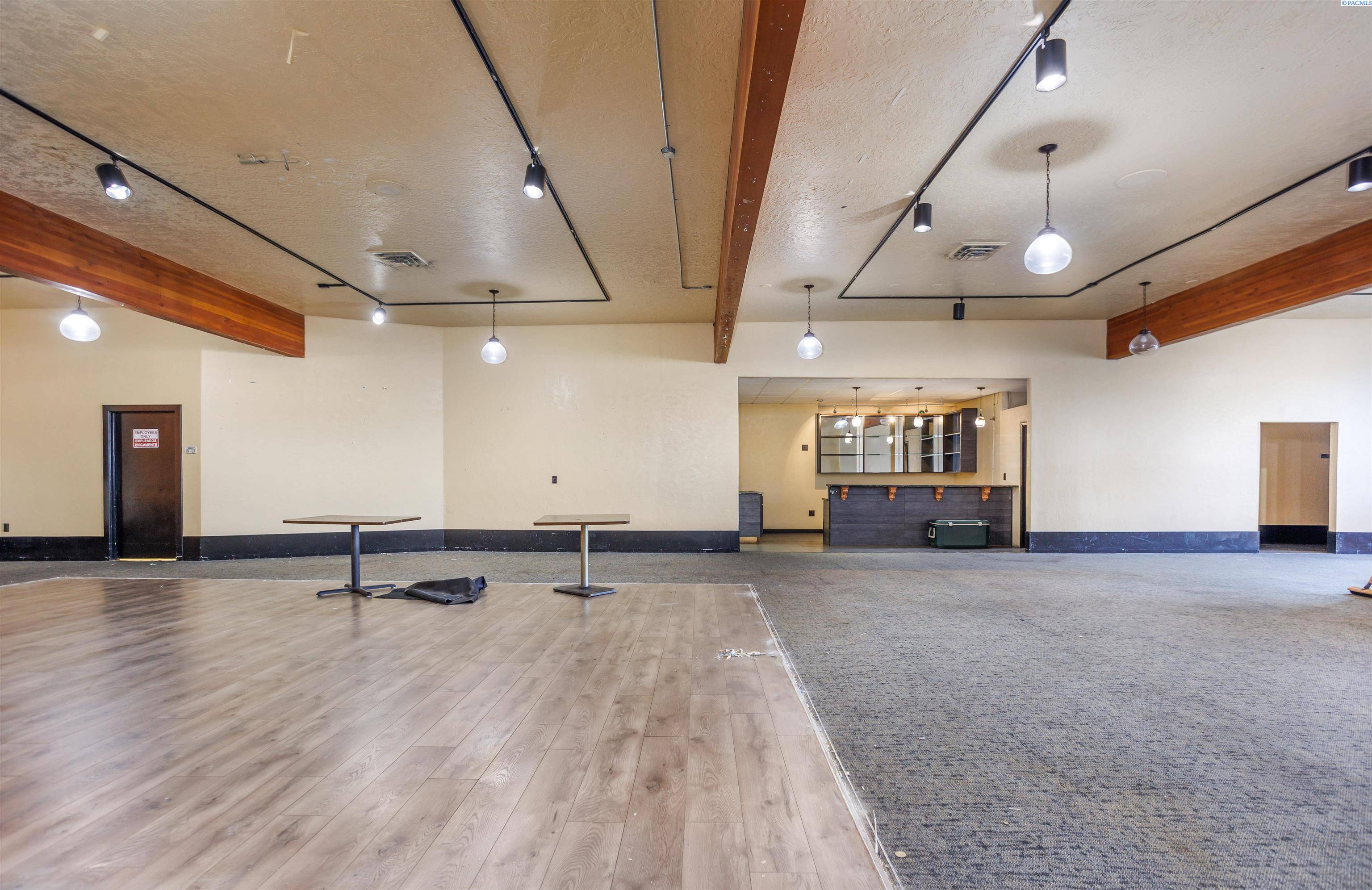 Kennewick, WA 99336,2107 W 4th Ave