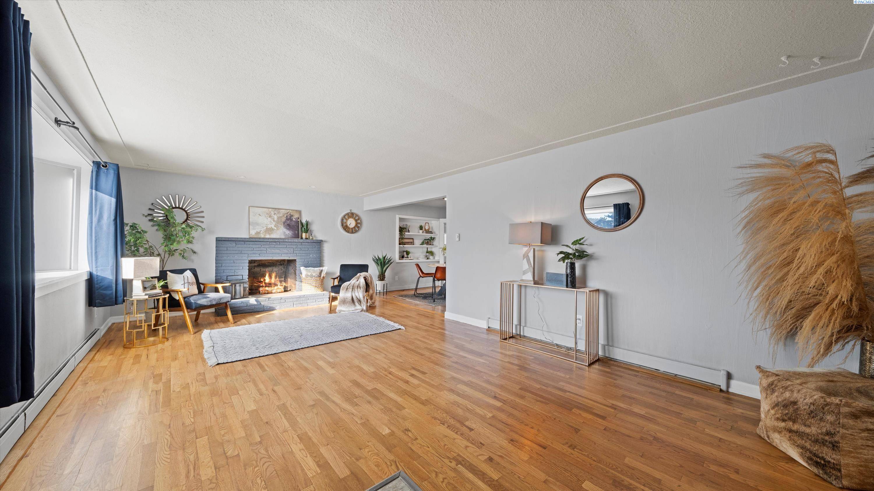 Kennewick, WA 99337,504 W 28th Ave