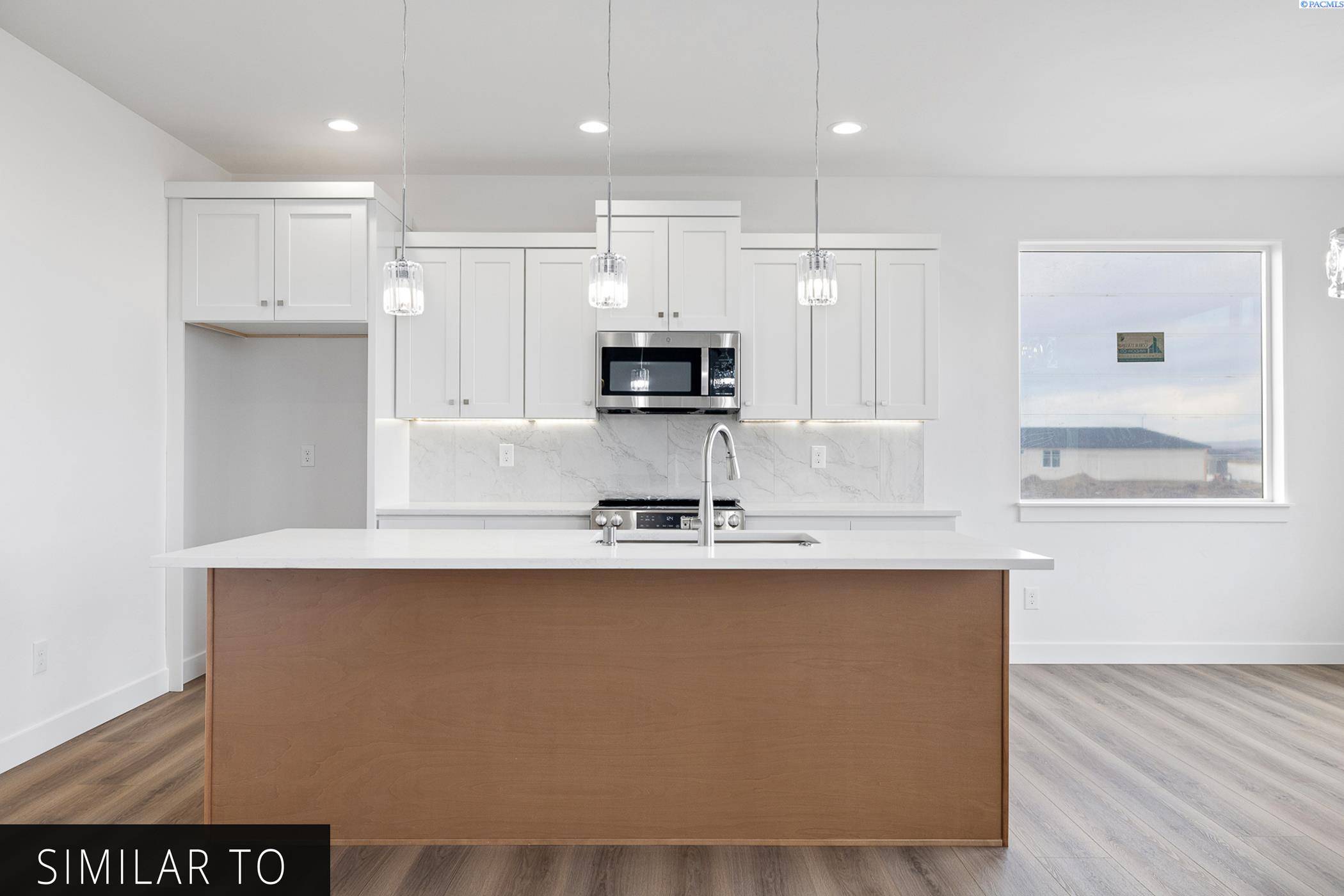 Kennewick, WA 99338,2930 S Belfair St.