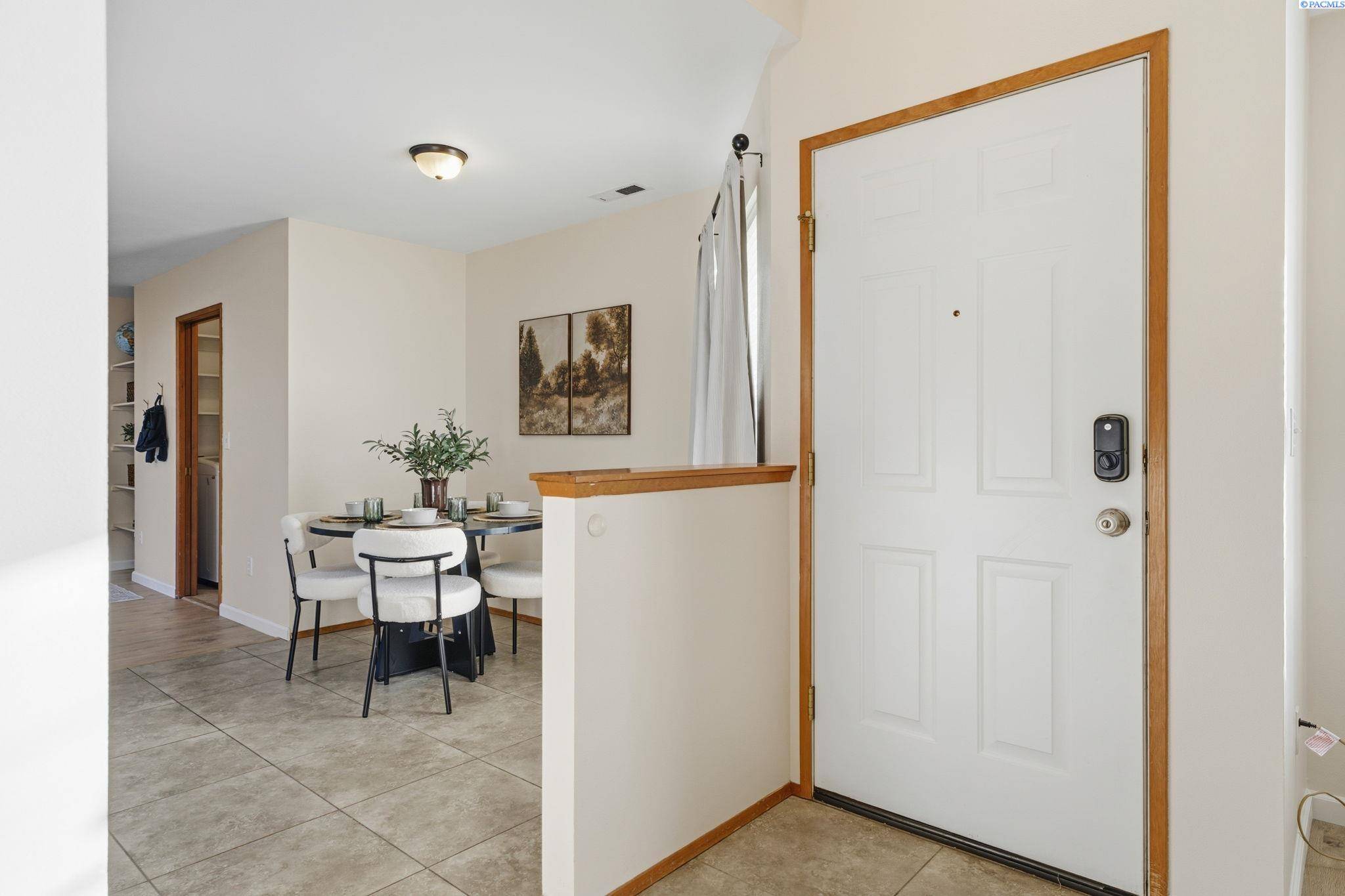 Kennewick, WA 99336,3826 W Grand Ronde