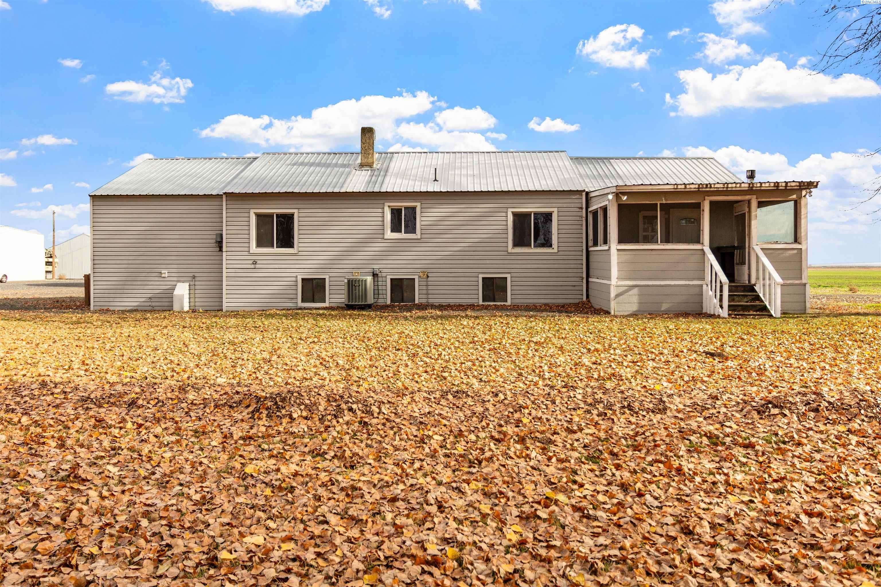 Connell, WA 99932-6,1510 Dilling Rd