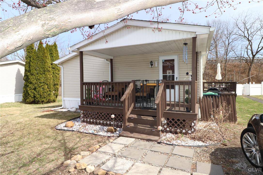 North Whitehall Twp, PA 18069,3717 Wolfs Hollow RD