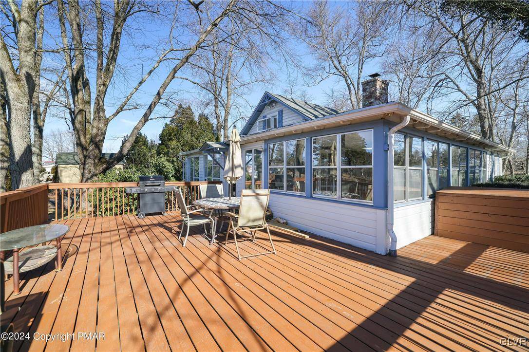 Chestnuthill Twp, PA 18058,5703 Locust LN