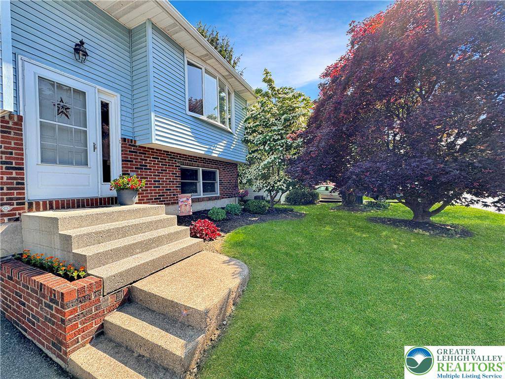 Palmer Twp, PA 18045,3017 Windsor ST