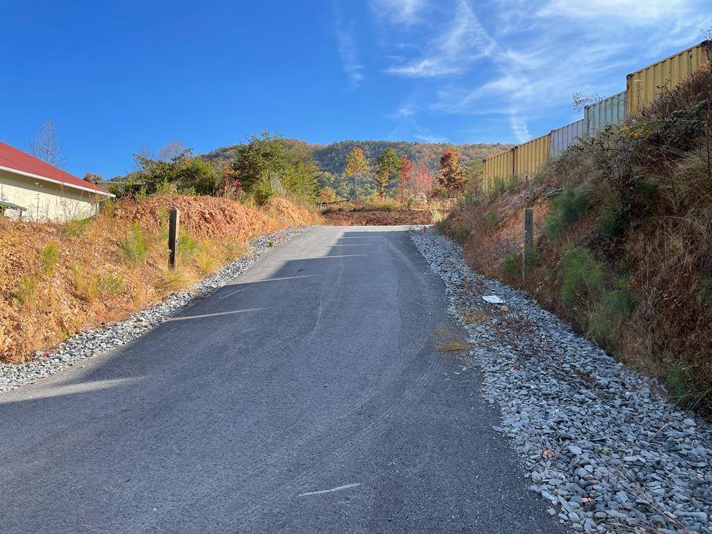 Murphy, NC 28906,209 Butler Mtn. Rd