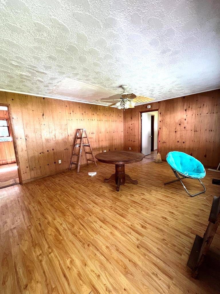 Topton, NC 28781,1050 Us Hwy 19