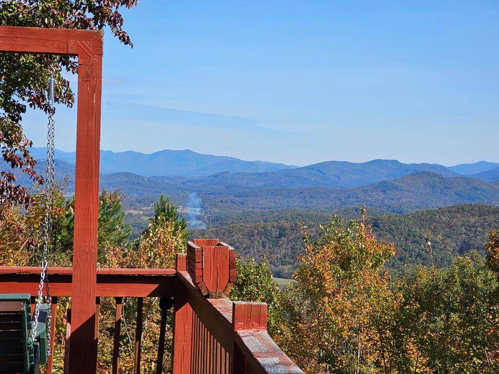 Brasstown, NC 28902,339 Game Trail Dr