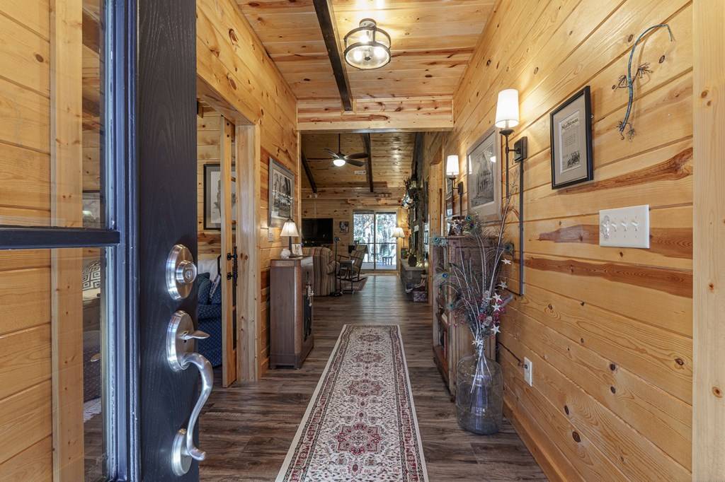 Murphy, NC 28906,110 Rustic Pine Ridge