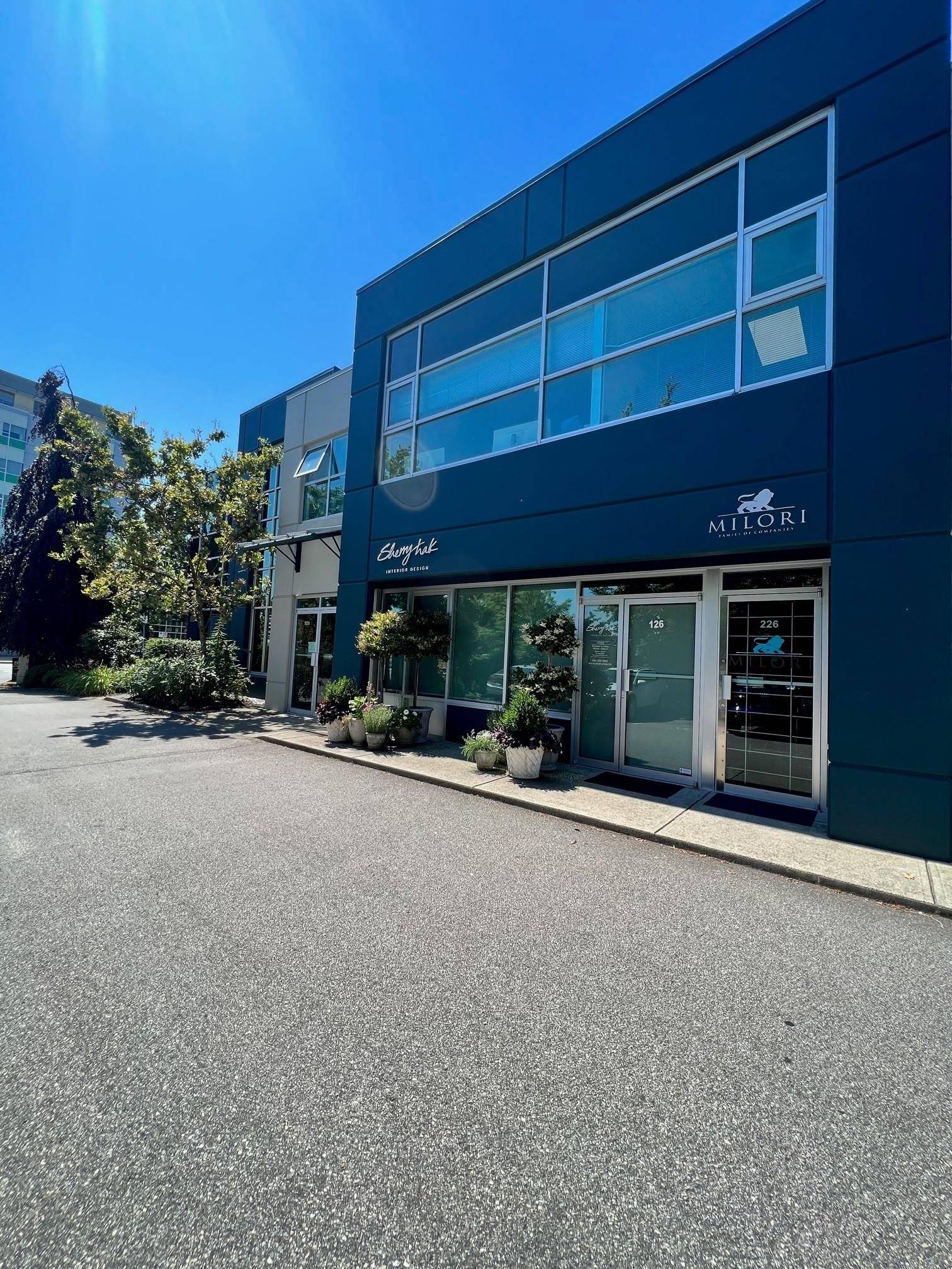 North Vancouver, BC V7P 3T2,998 Harbourside DR #226