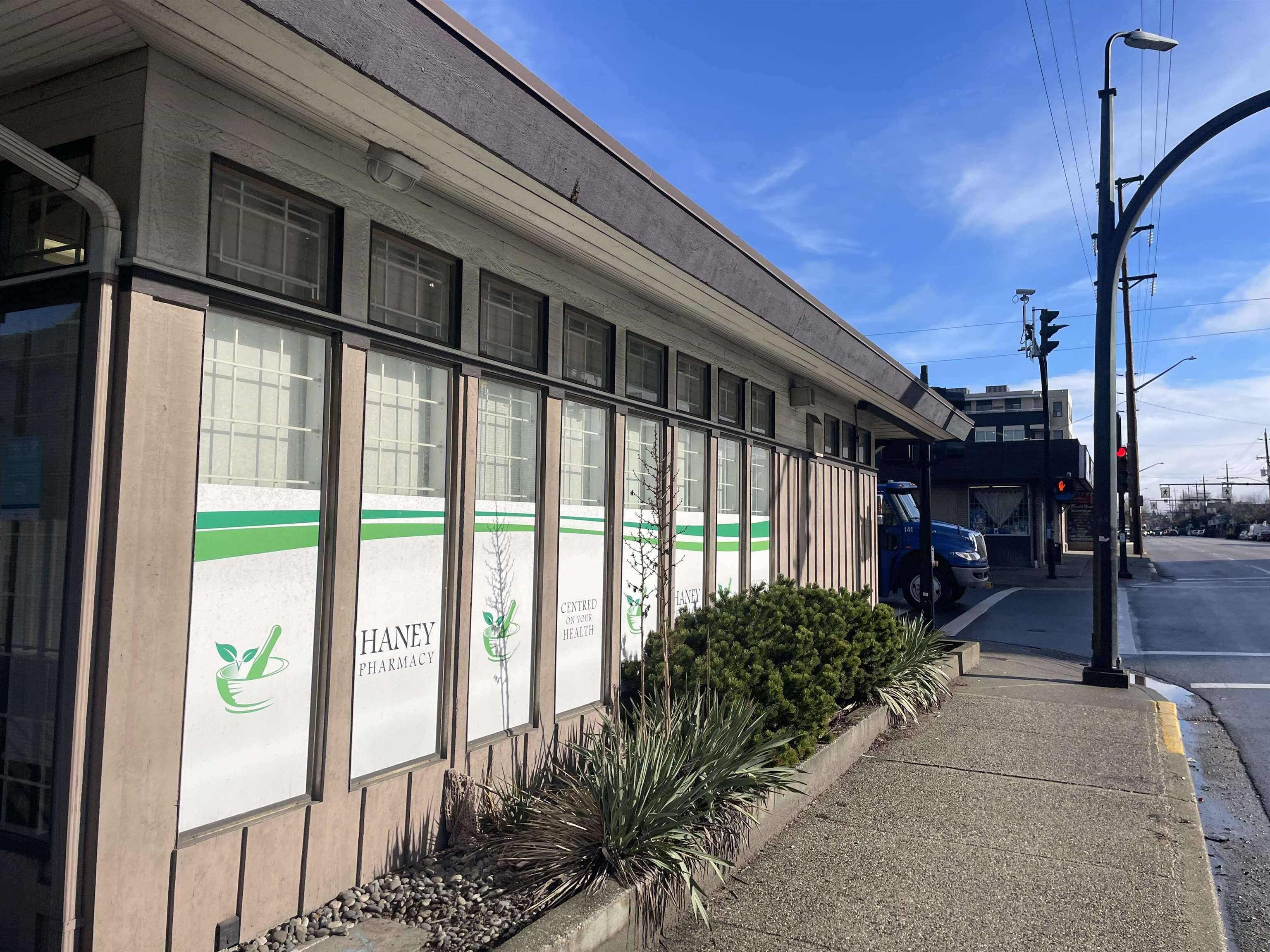 Maple Ridge, BC V2X 3H7,22195 Dewdney Trunk RD