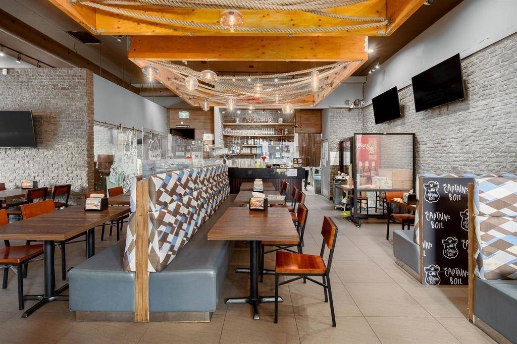 Vancouver, BC V6G 1C1,1463 Robson ST