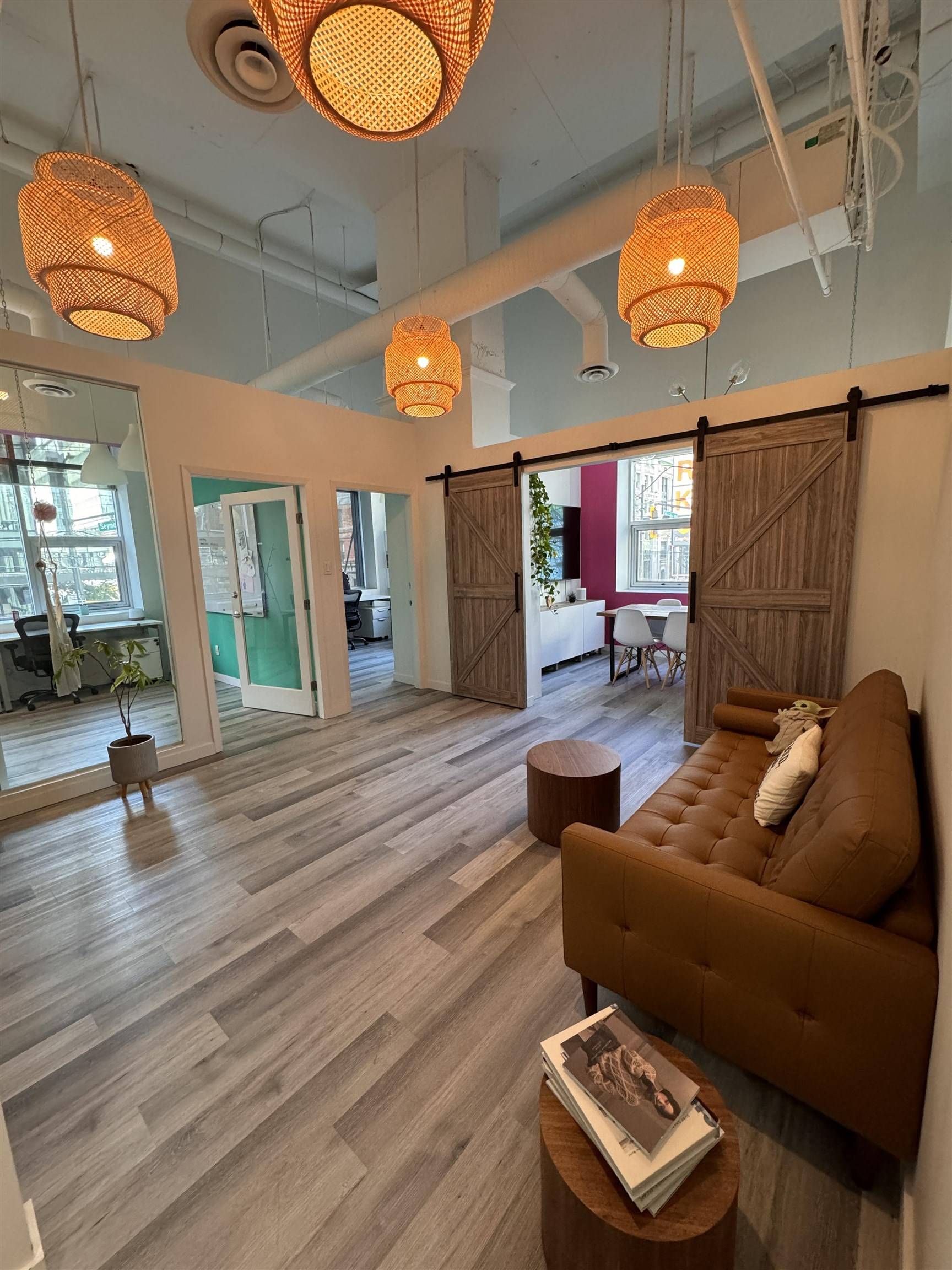 Vancouver, BC V6B 1V5,515 W Pender ST #240