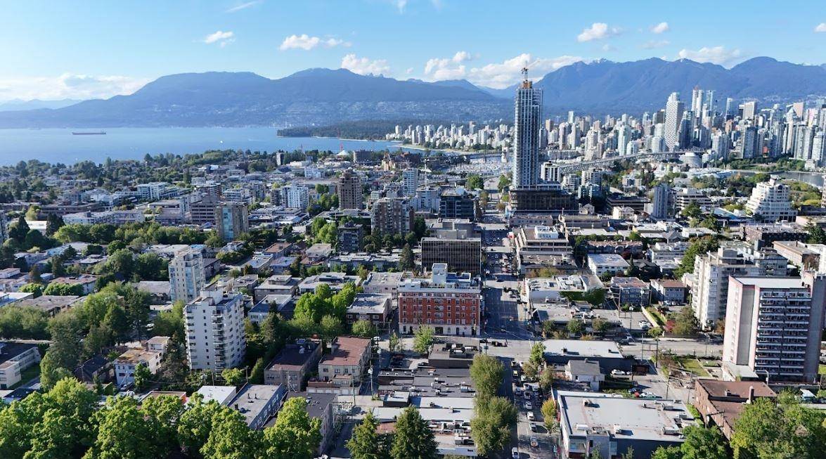 Vancouver, BC V6J 2E1,1546 W 12th AVE