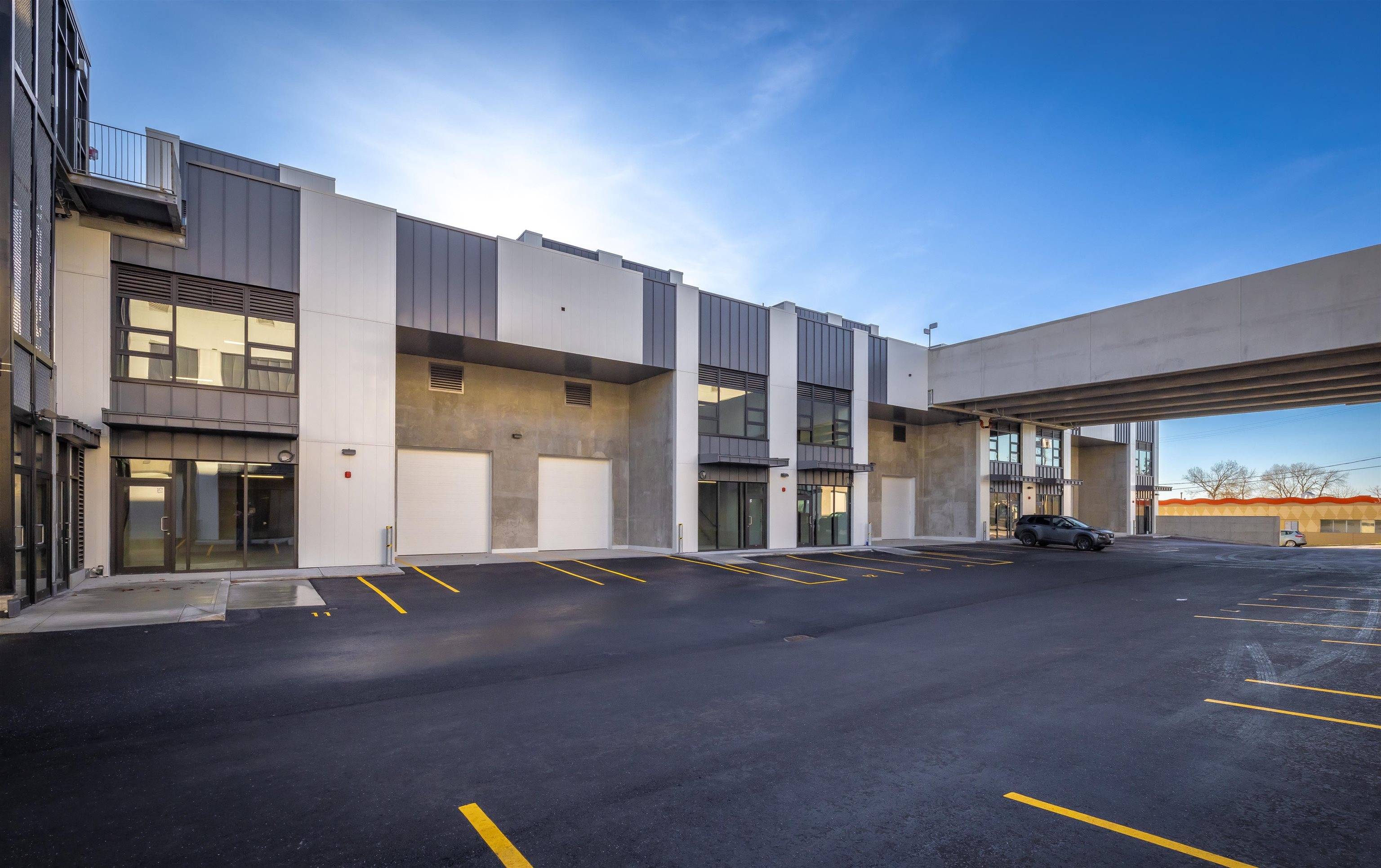 Vancouver, BC V5X 2V4,8210 Ross DR #365