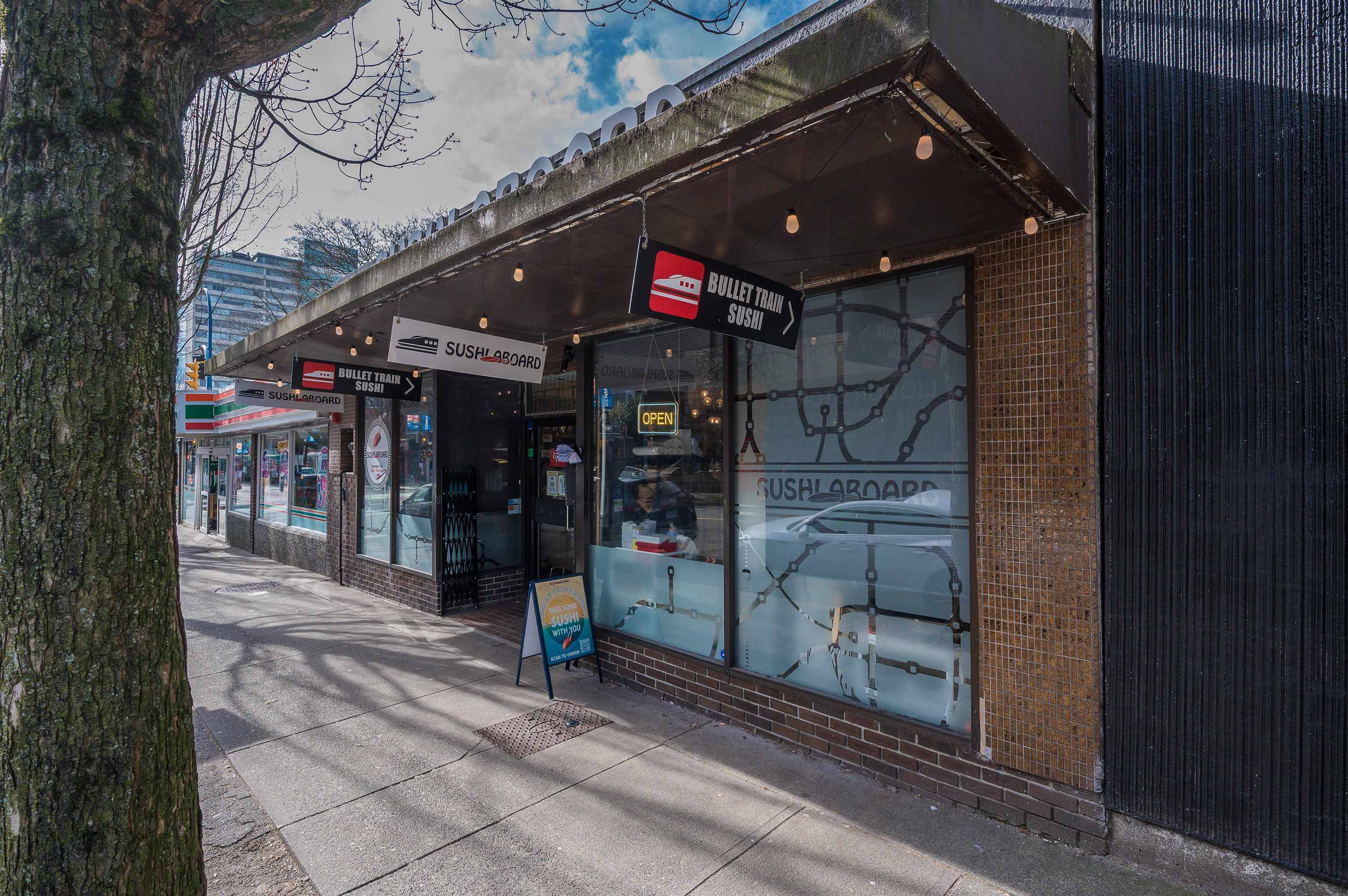 Vancouver, BC V6G 2M4,1047 Denman ST