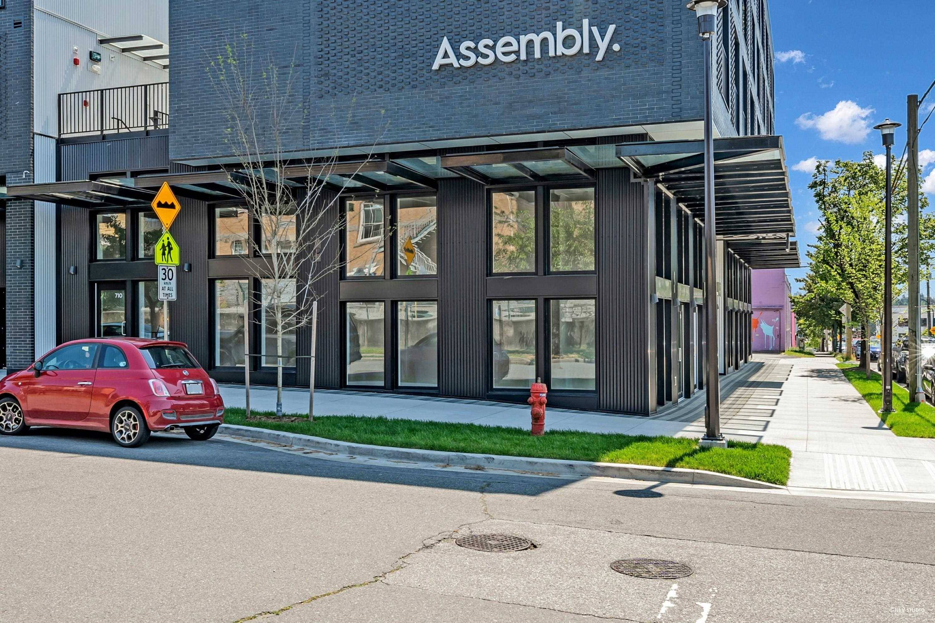 Vancouver, BC V6A 0K2,710 Glen DR