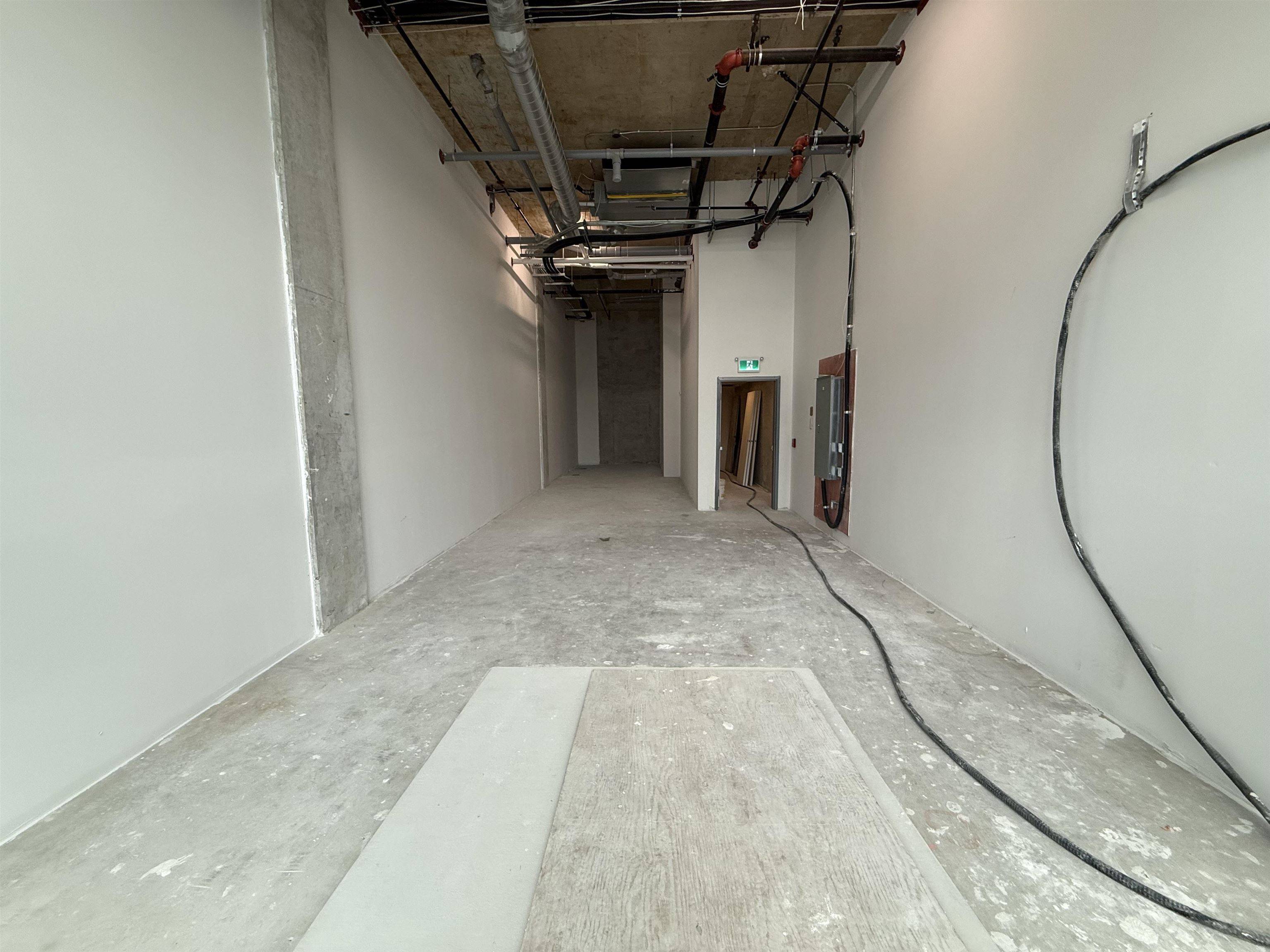 Vancouver, BC V5Y 2Z7,113 W 49th AVE