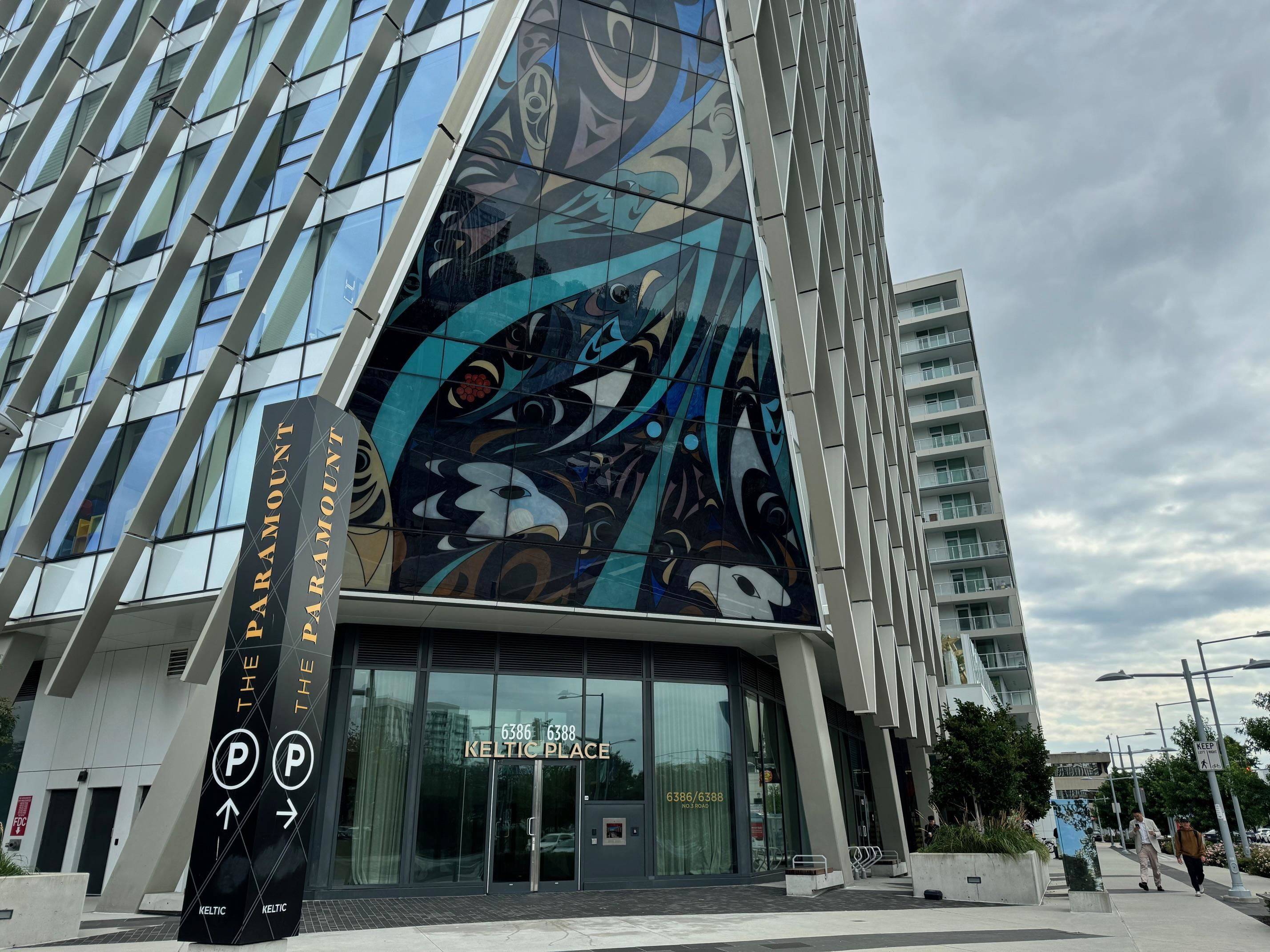 Richmond, BC V6Y 0L4,6388 No. 3 RD #195