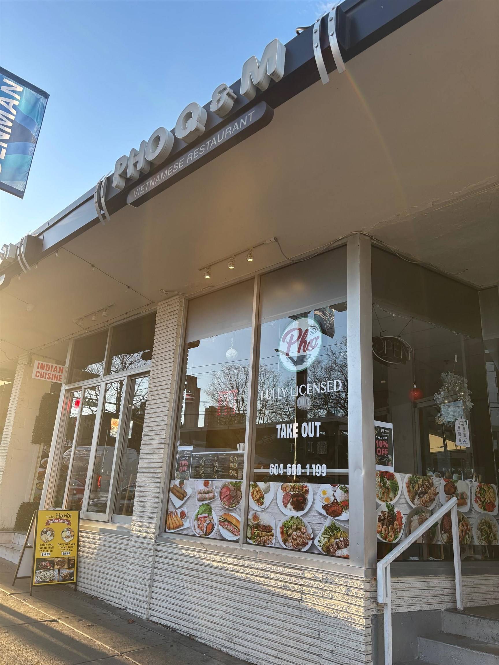 Vancouver, BC V6G 2L7,825 Denman ST