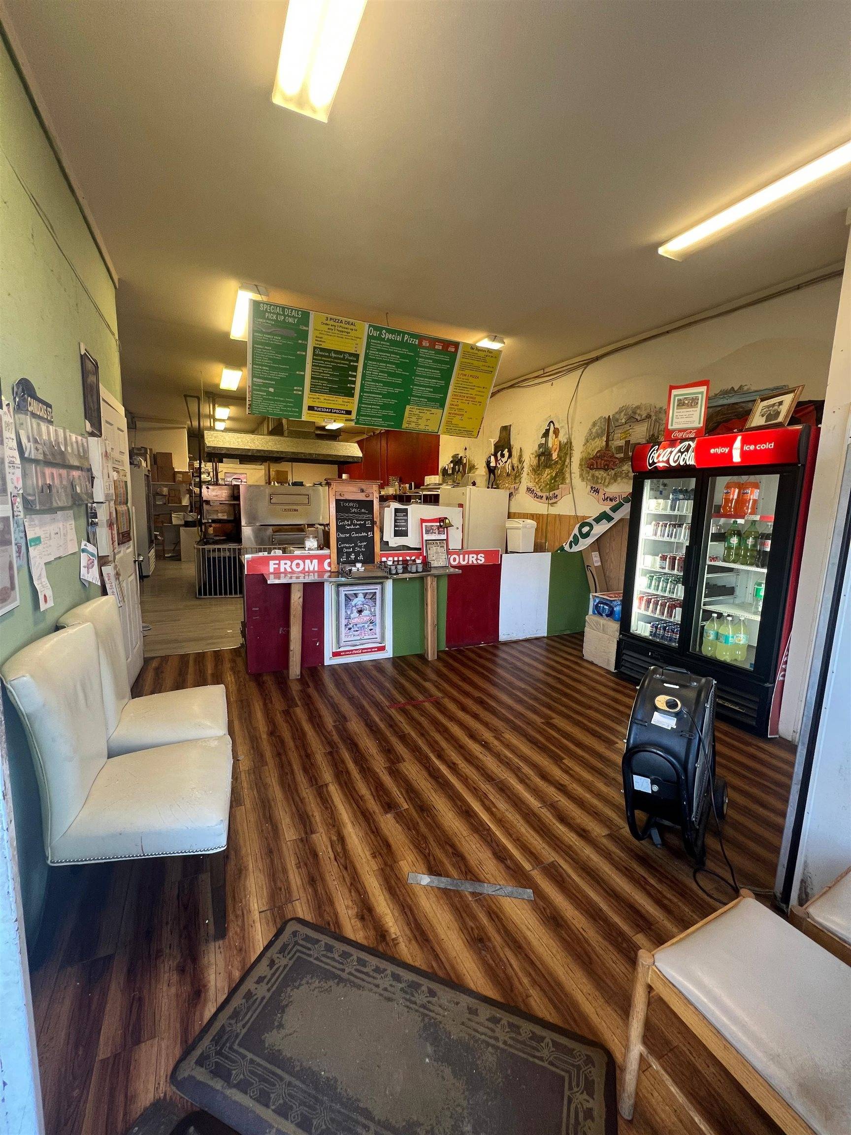 Yarrow, BC V2R 5E4,42232 Yarrow Central RD