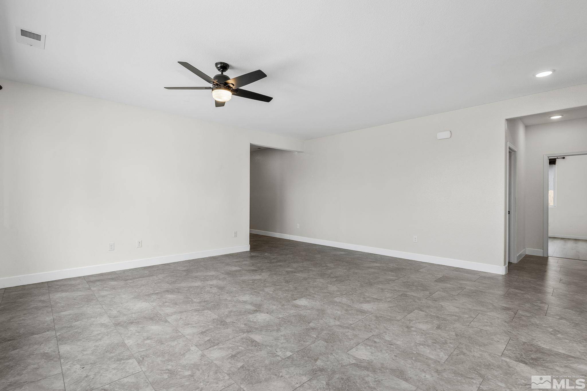 Reno, NV 89506,9276 Peninsula CT