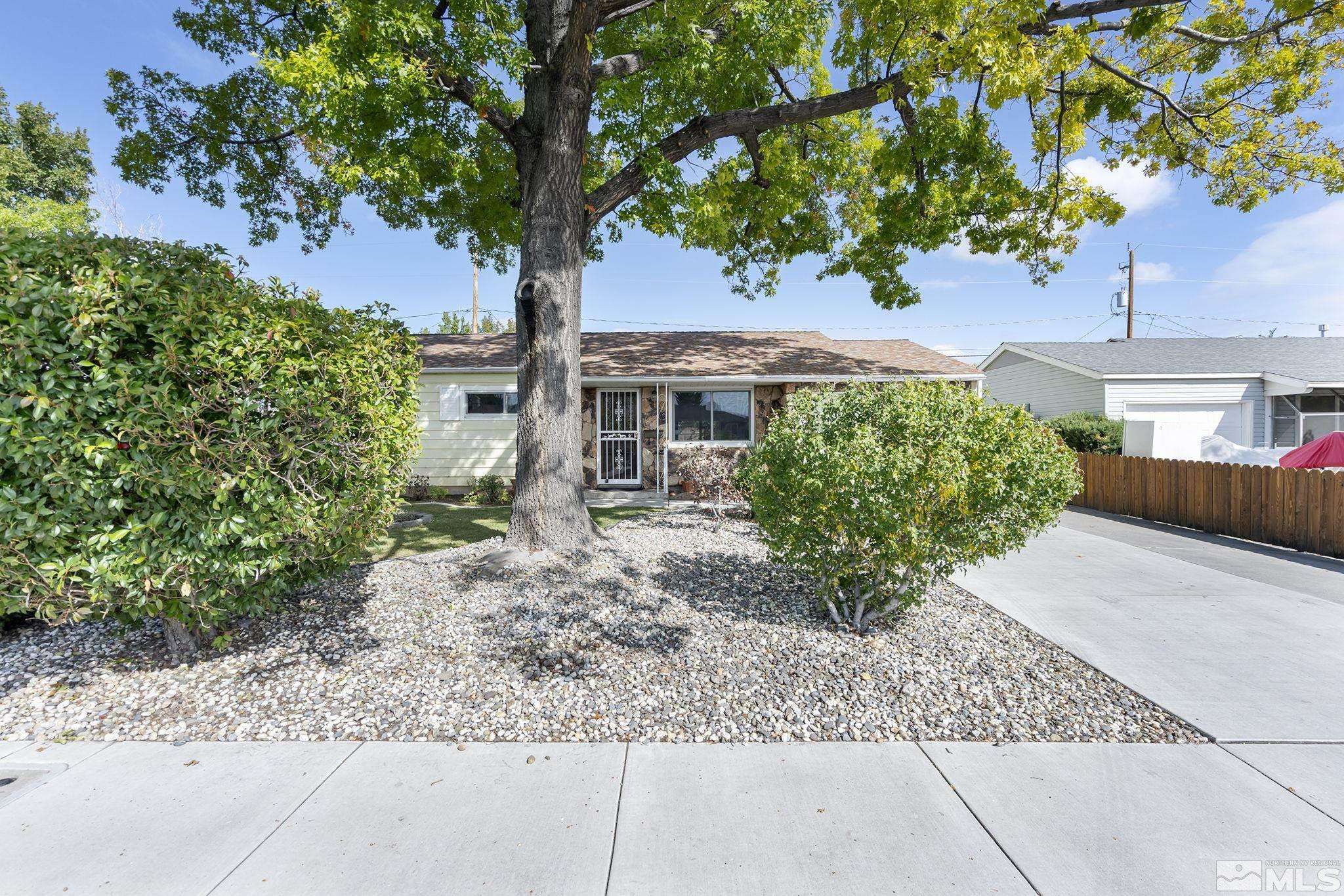 Sparks, NV 89431,1400 Zephyr WAY #---