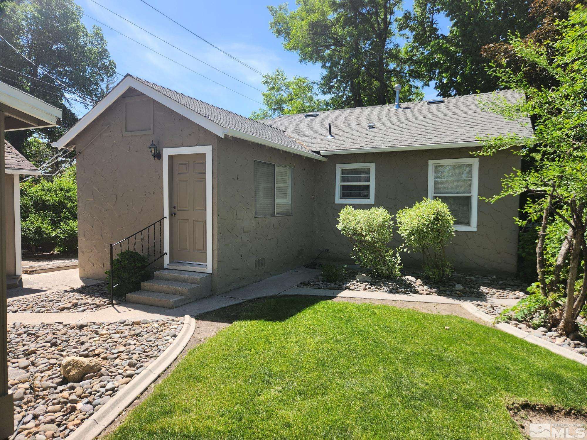 Carson City, NV 89701,612 E Caroline ST Street