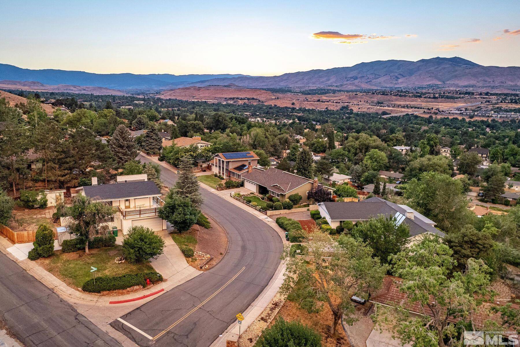 Reno, NV 89509,2025 Heatheridge LN Lane