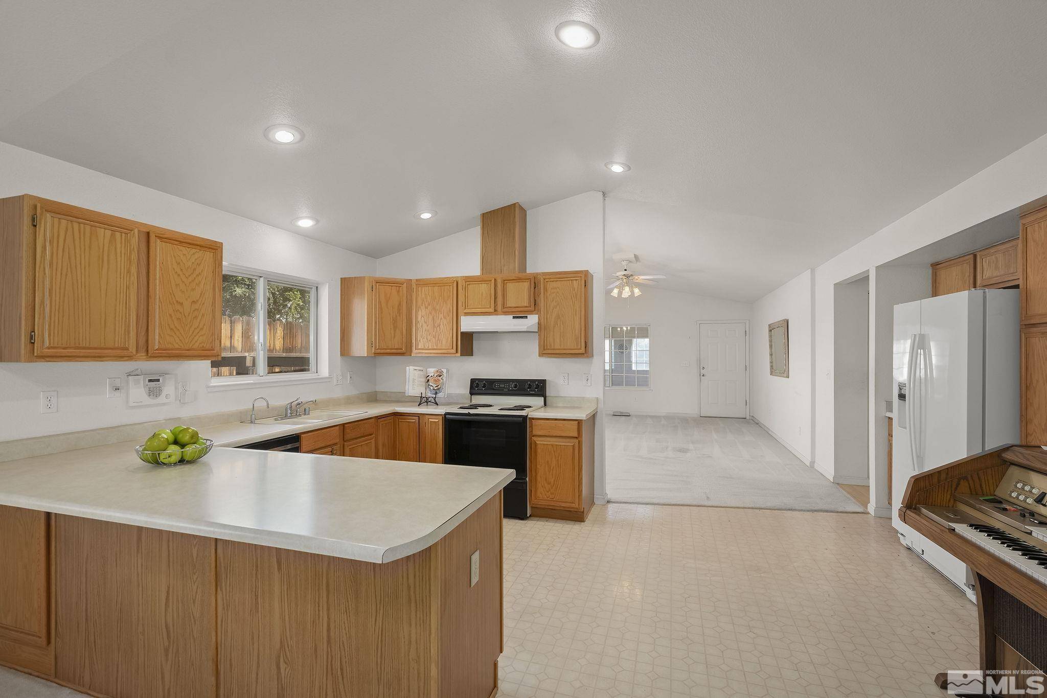 Sparks, NV 89436,6810 Hibiscus