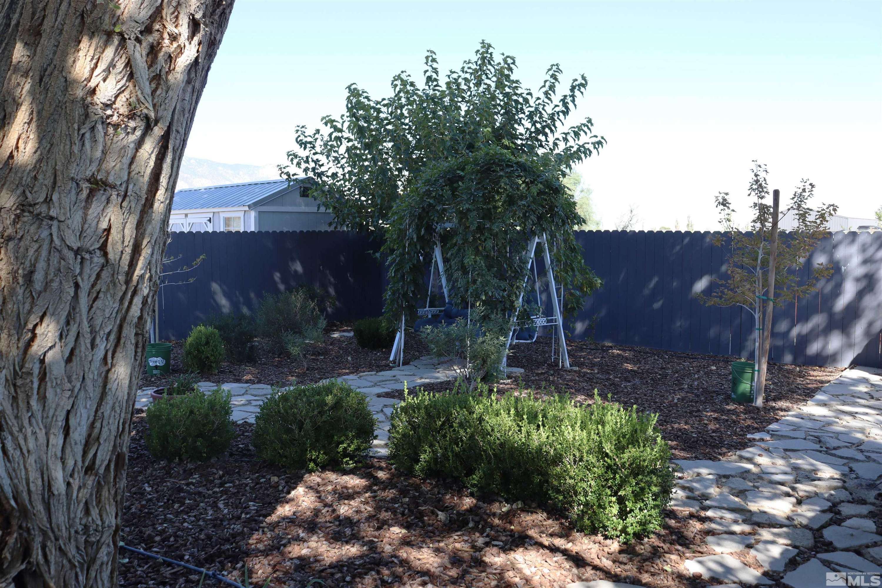 Hawthorne, NV 89415,255 Ash ST Street