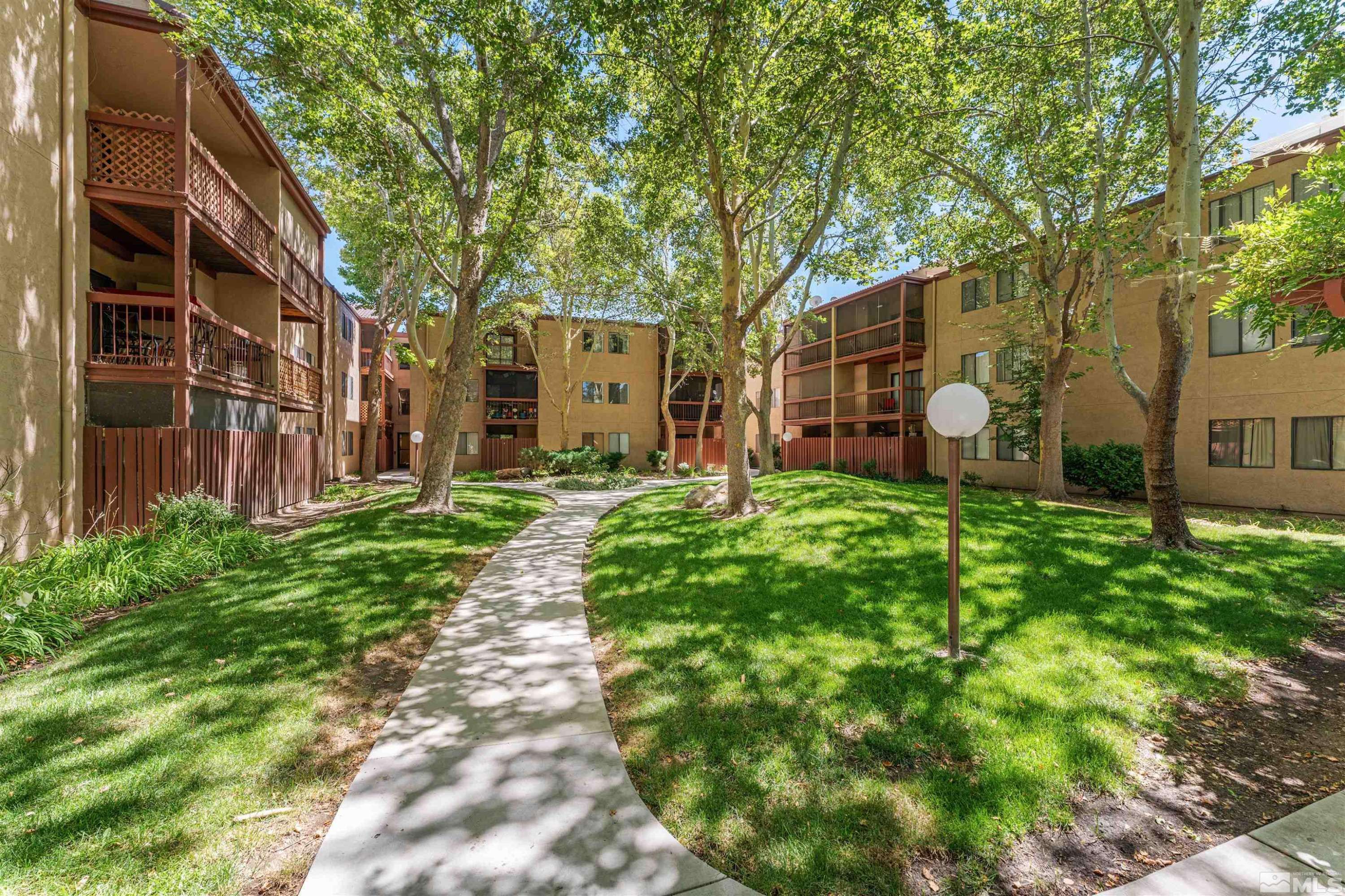 Reno, NV 89509,2955 Lakeside DR Drive #111