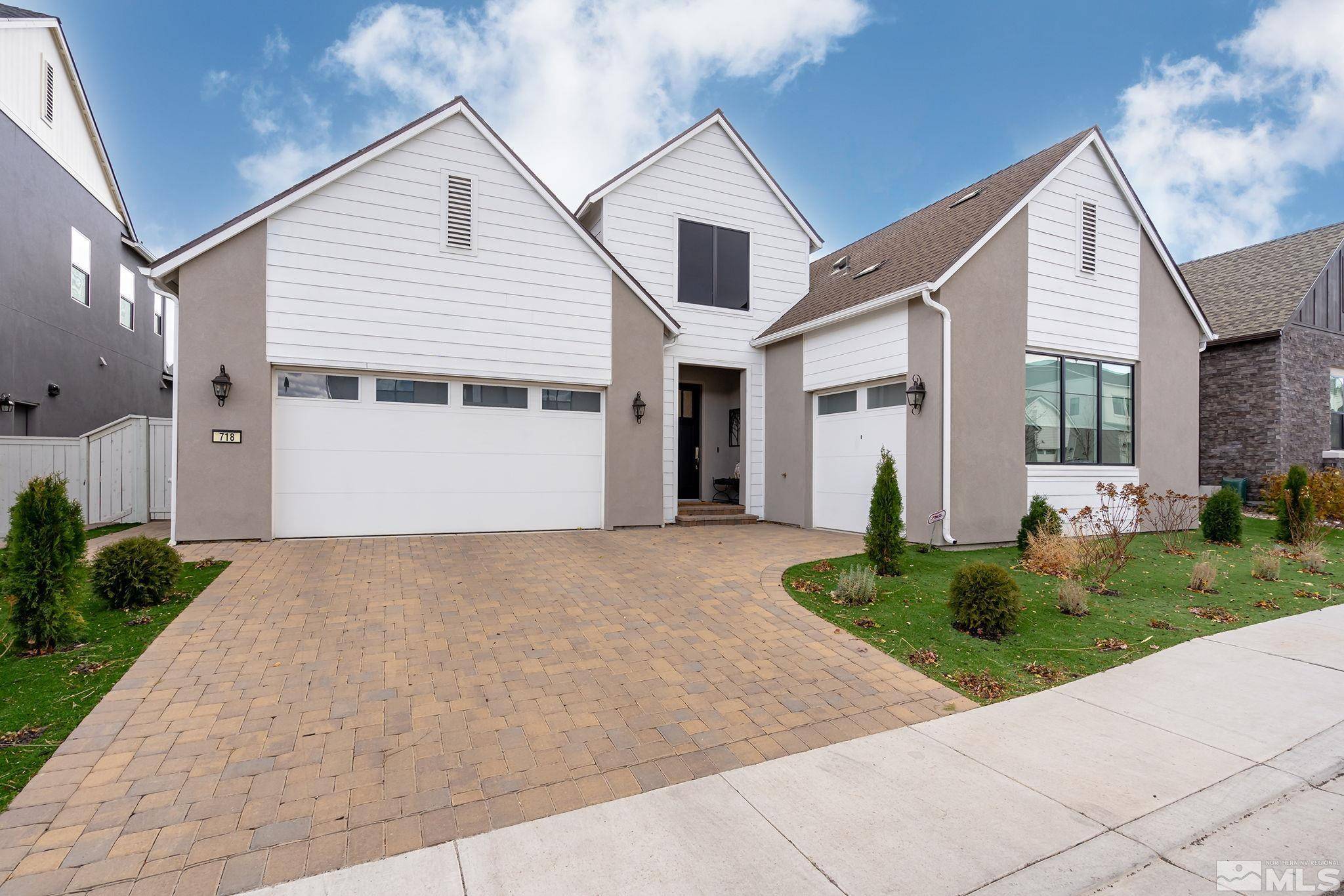 Reno, NV 89511,718 W Pleasant Oak TRL Trail