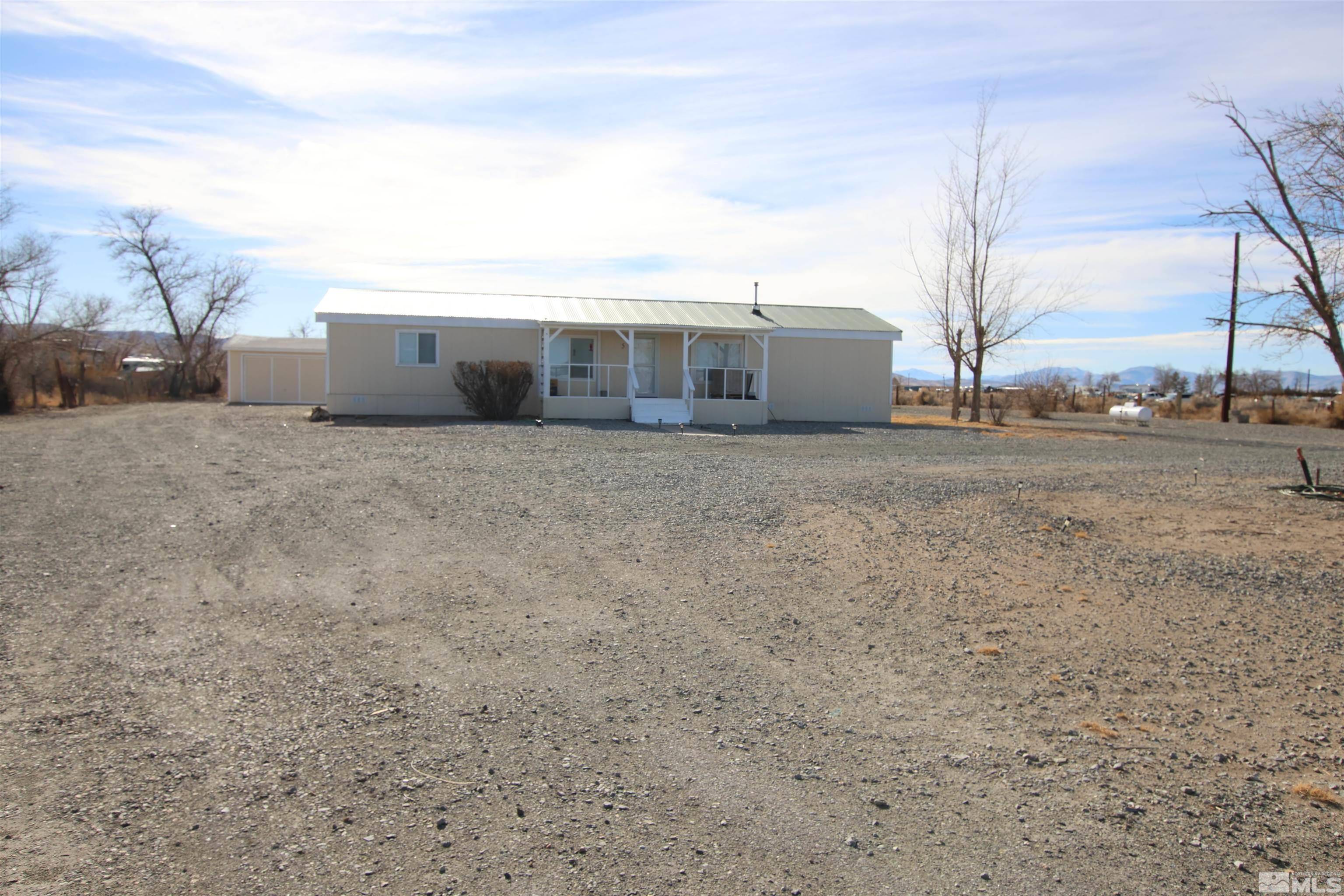 Yerington, NV 89447,5 Basque LN Lane