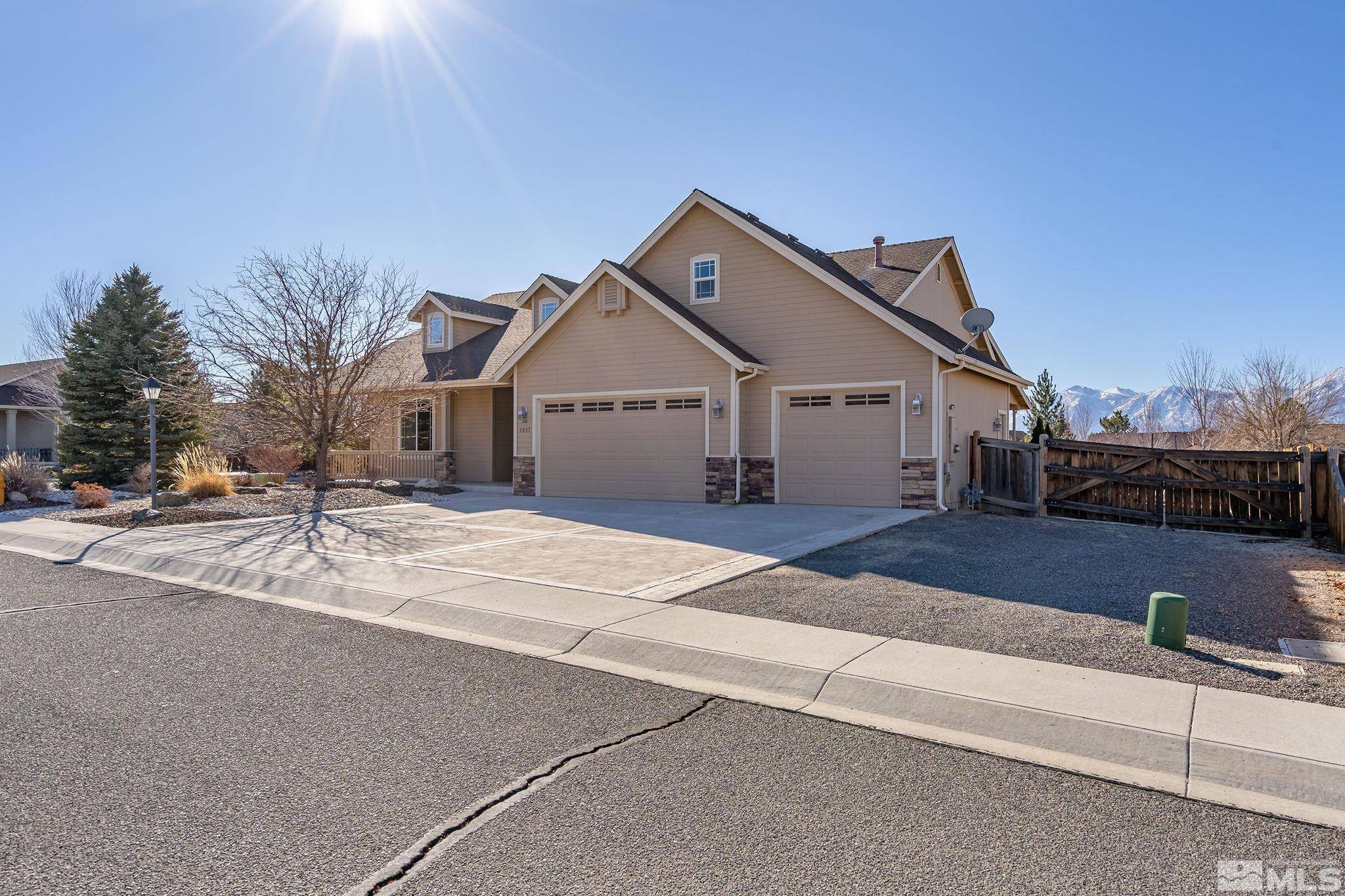 Minden, NV 89423,2937 La Cresta CIR Circle
