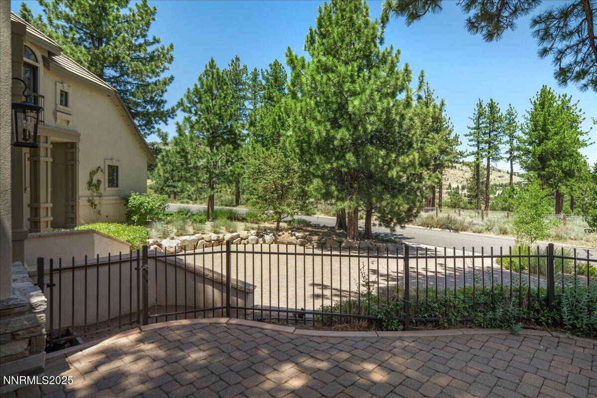 Reno, NV 89511,5550 Lausanne DR Drive