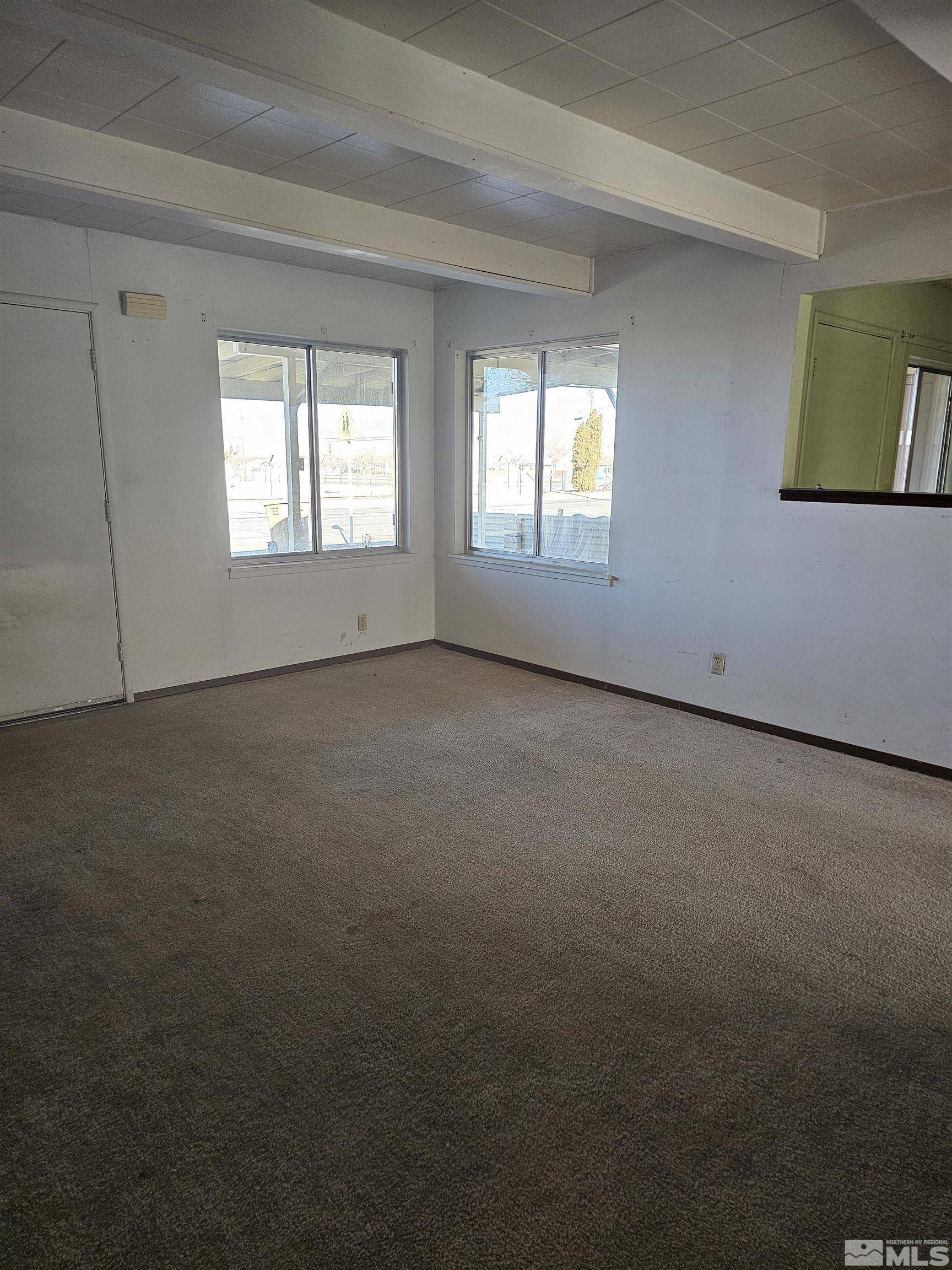 Hawthorne, NV 89415,108 W 5th ST Street