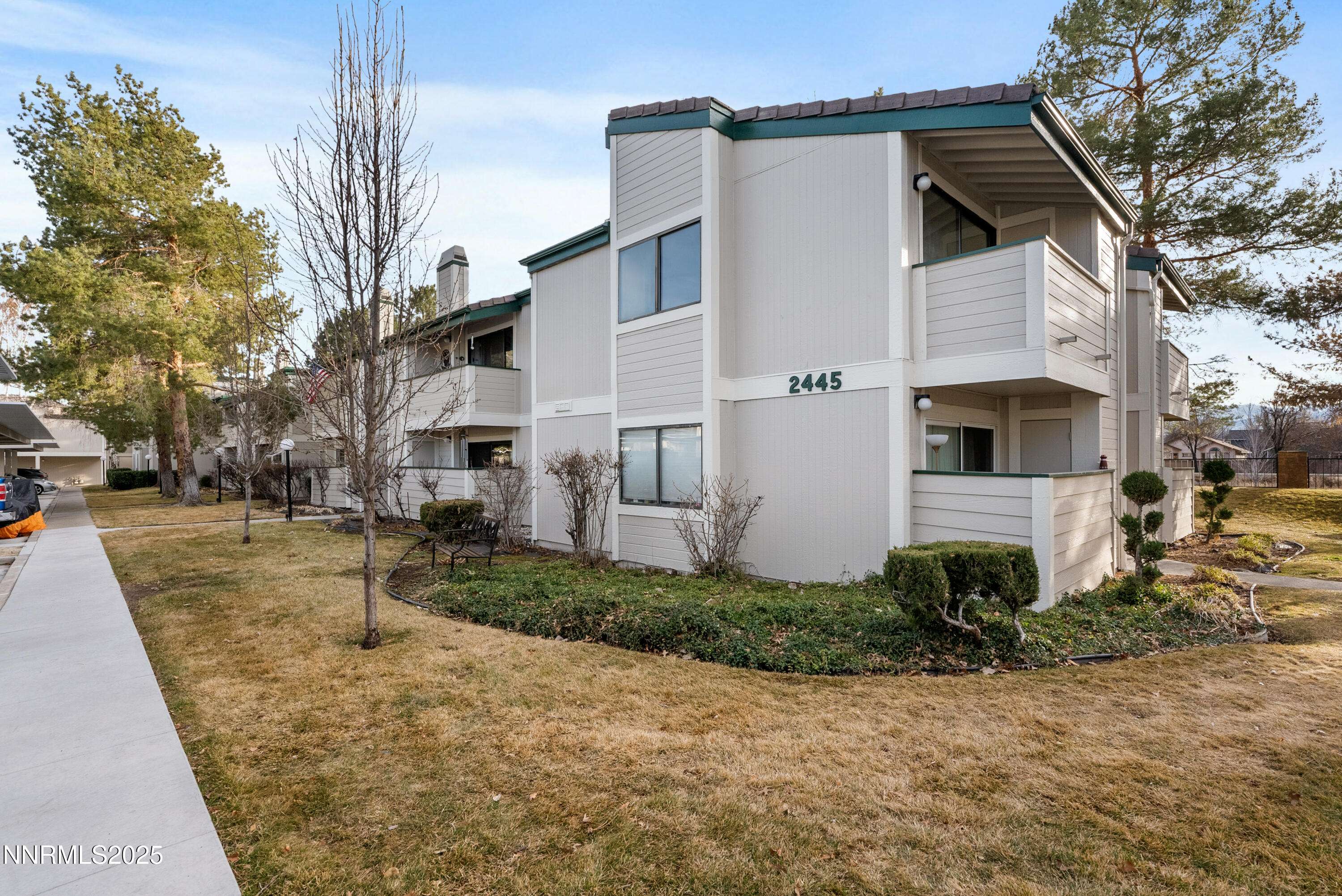 Sparks, NV 89434,2445 Sycamore Glen DR Drive #6